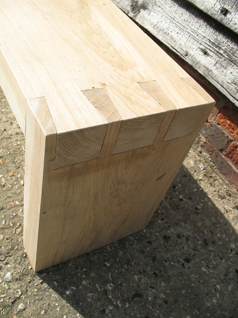 dovetail bench 2.jpg