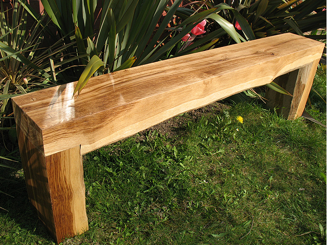 Oak sleeper bench .jpg