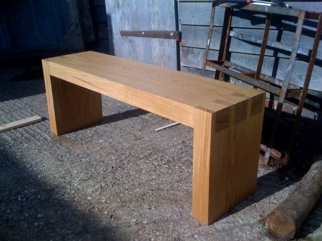 dovetail bench 3.jpg