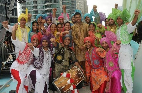 DK Dance Pak: Akshay Kumar & Sonam Kapoor