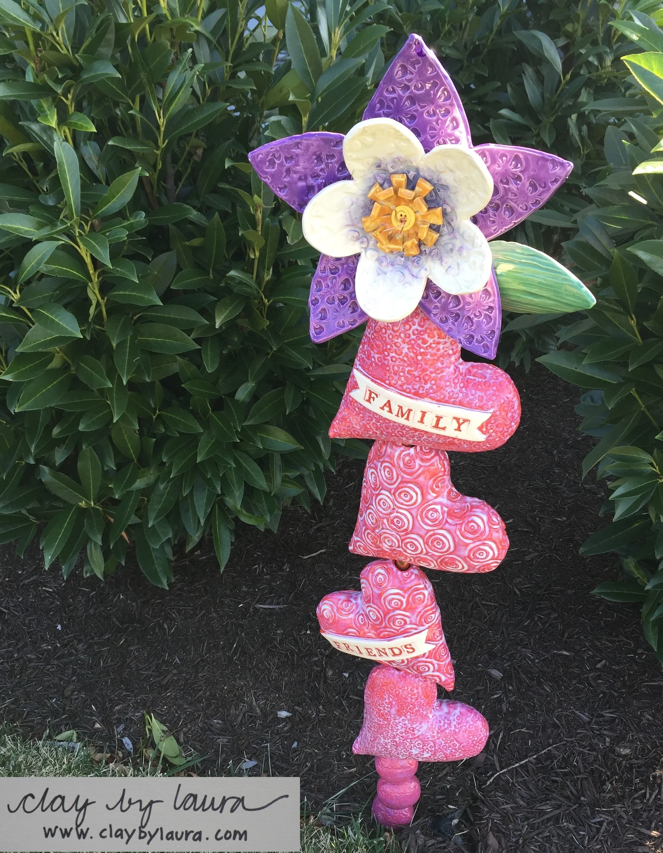This totem will enhance a garden in Colorado. It features the state flower Columbine and several heart shapes which hold special meaning to the owner. Totems can be displayed outdoors year-round in all kinds of weather conditions!
