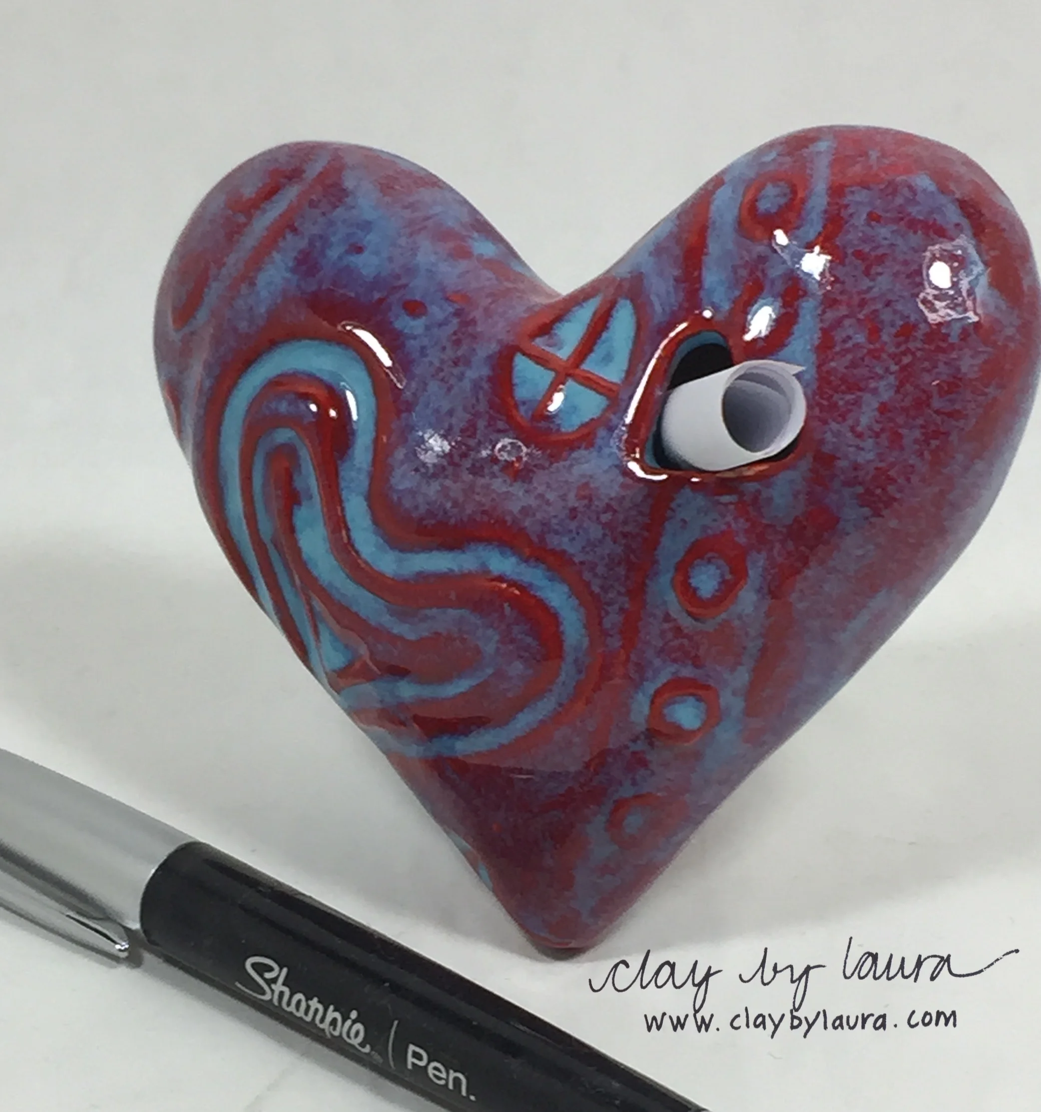There's still time for me to send a special gift to your Valentine. I have several heart shapes and prices to choose from! I can even include a personalized note with your message to each recipient! Click here now to place your order today!