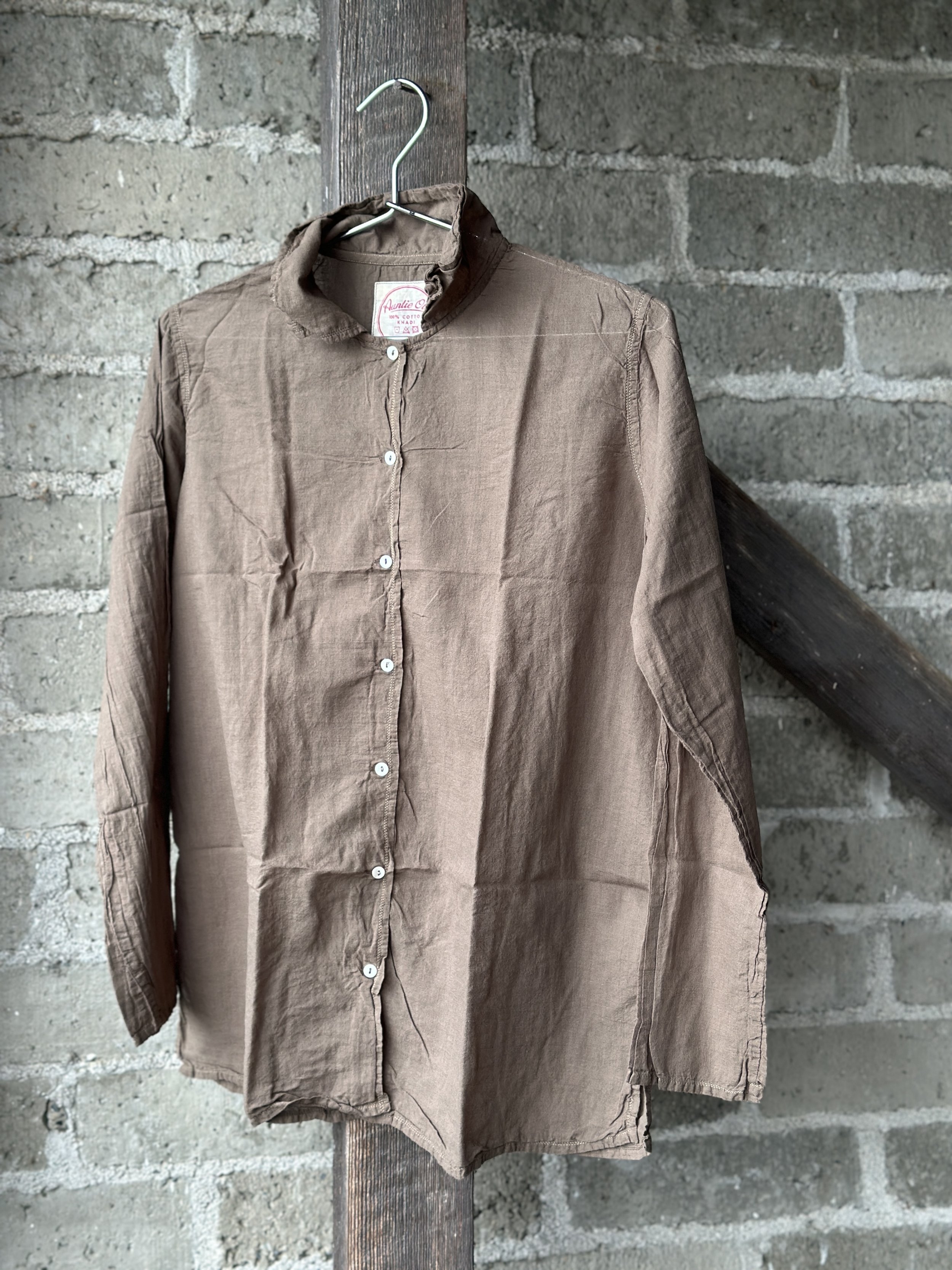 auntie oti button down -loden