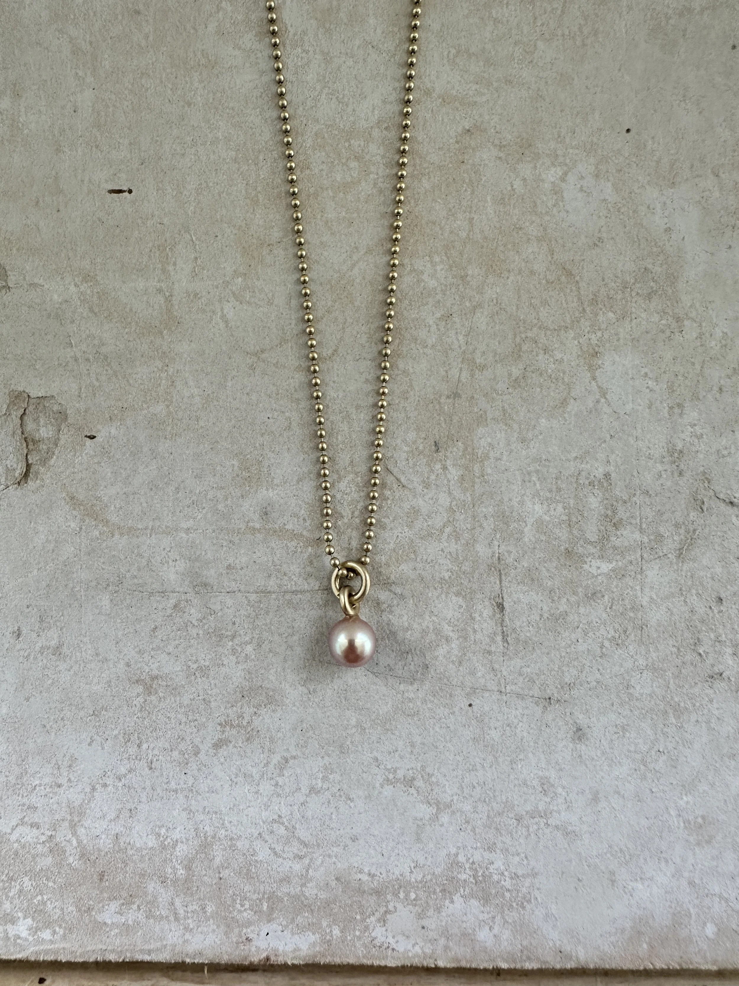 tracy conkle 14k yellow gold freshwater  round rose pearl charm