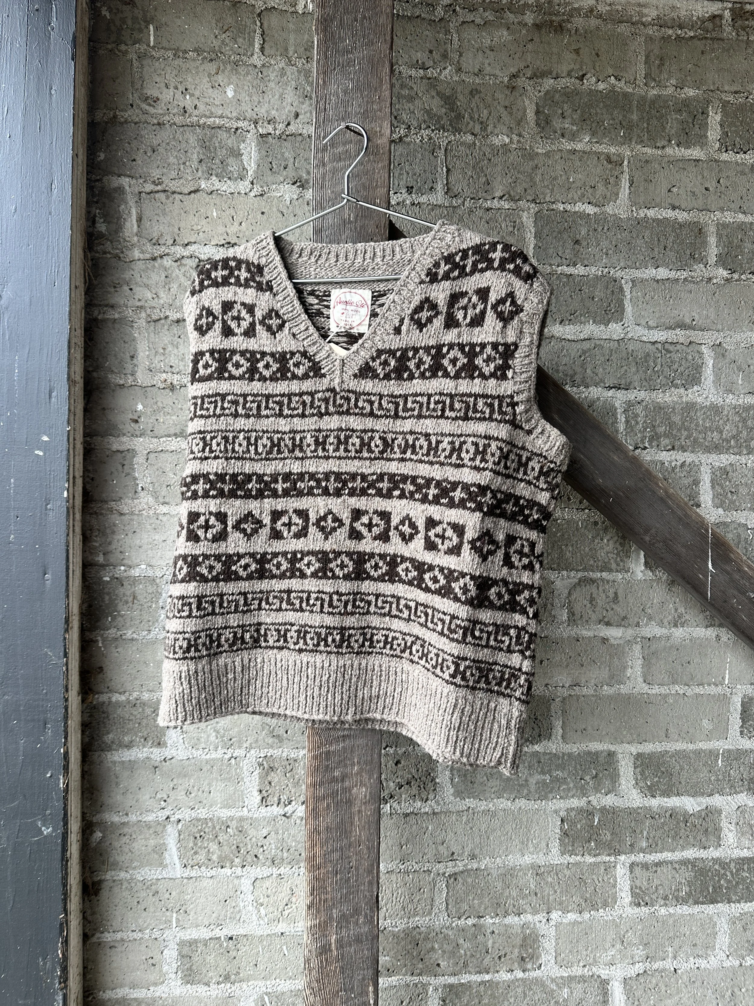 aunti oti fair isle vest