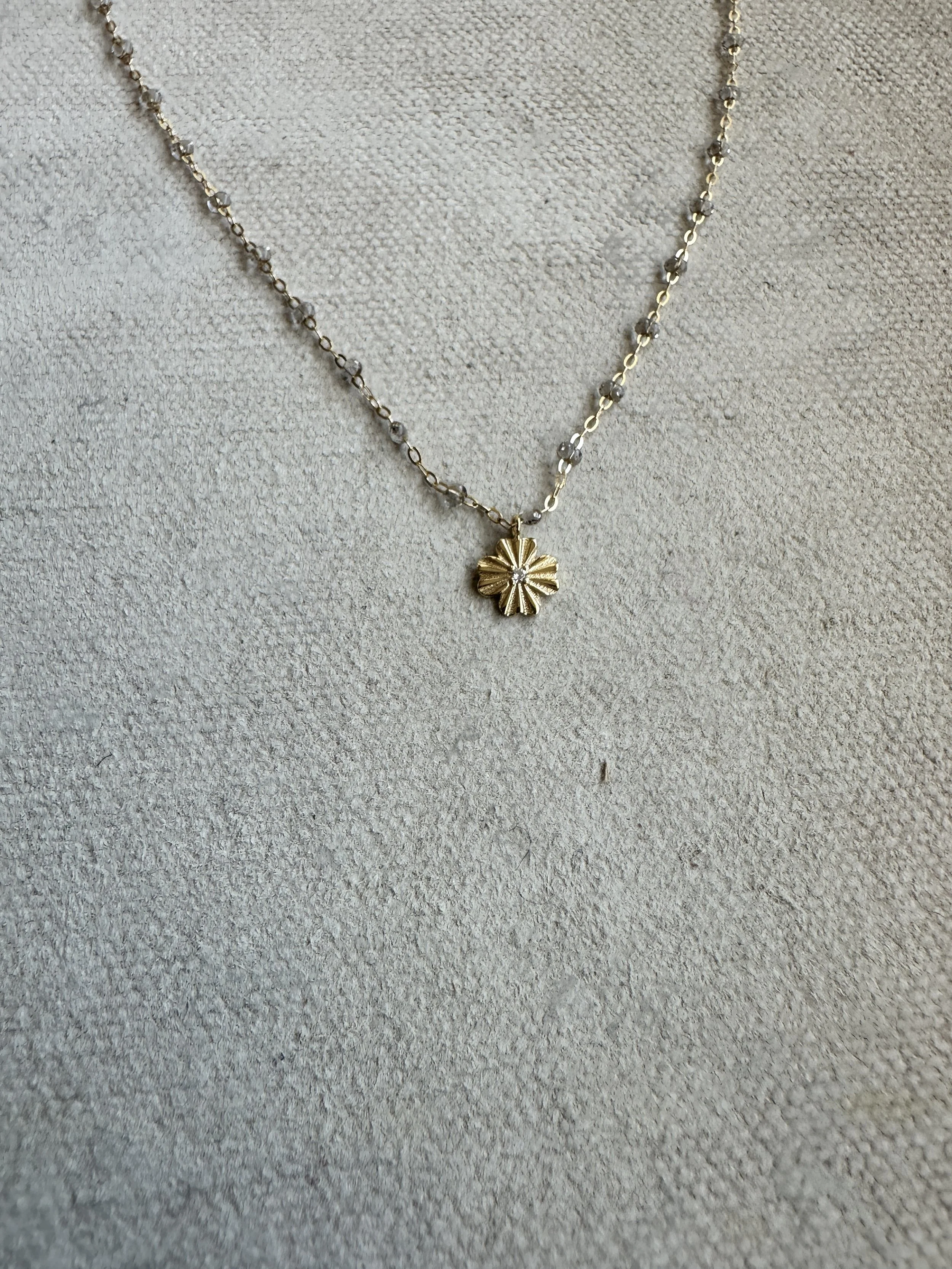 gigi clozeau clover lumiere necklace sparkle