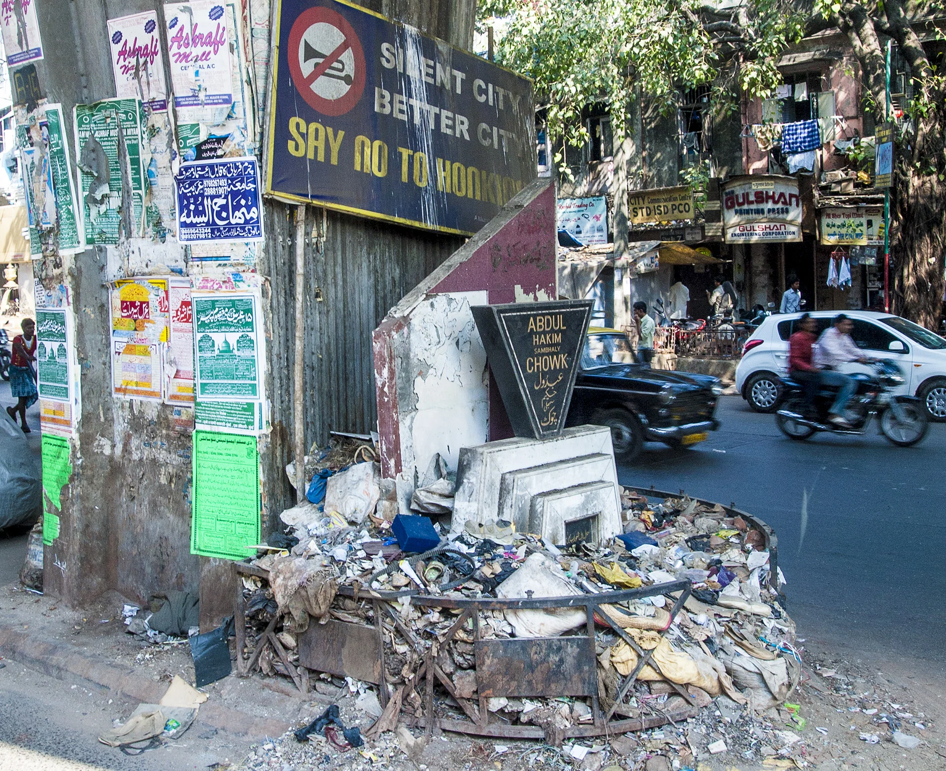  Streets of Mumbai 