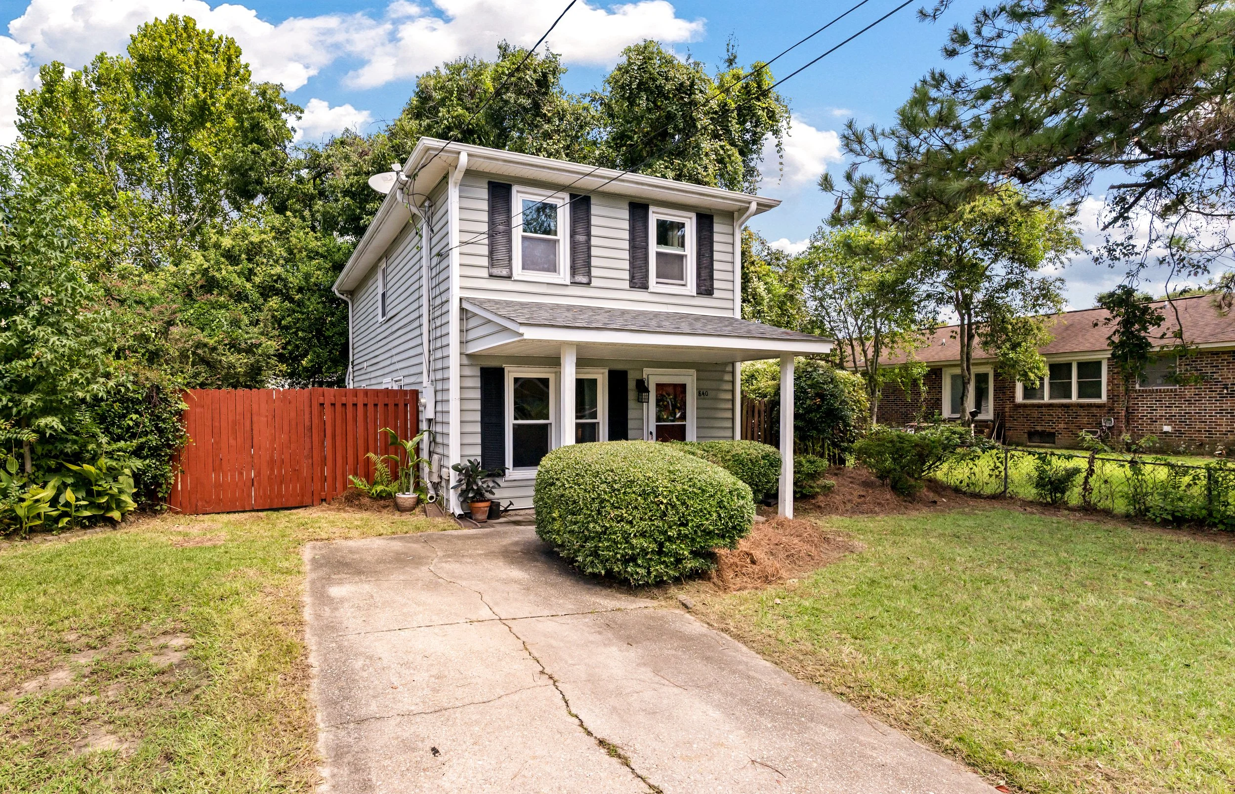 37-37-840 Burger-3.jpeg