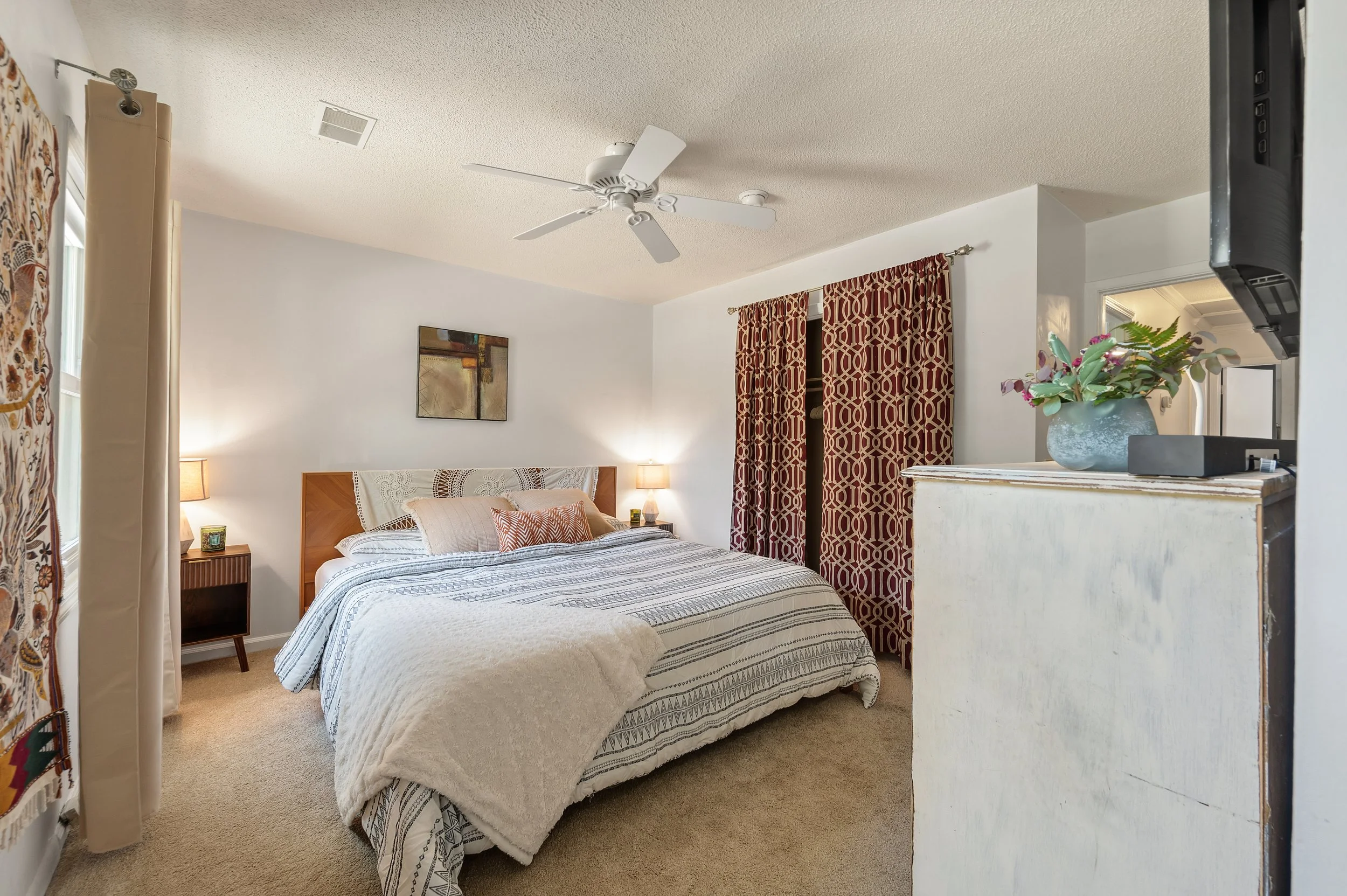 24-24-840 Burger-15.jpeg