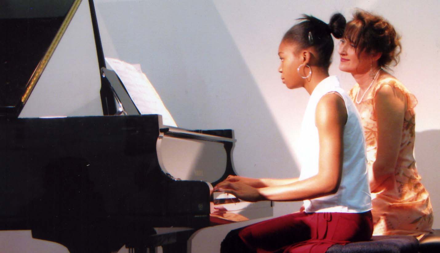 Ayo and Amy at the piano