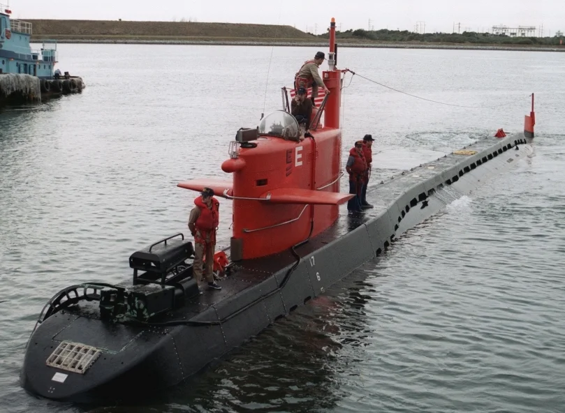 Lee Vyborny and Dan Davis’ AMERICA’S SECRET SUBMARINE 
