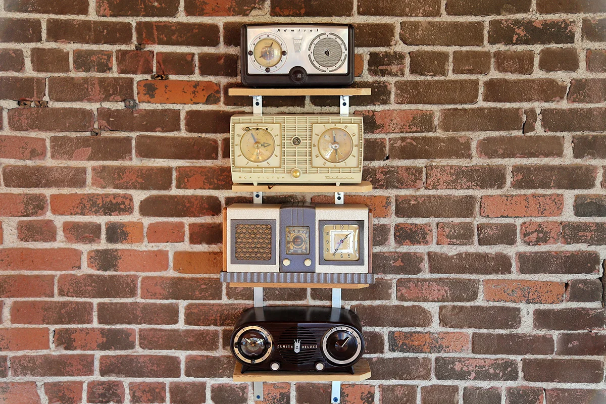 radios.jpg