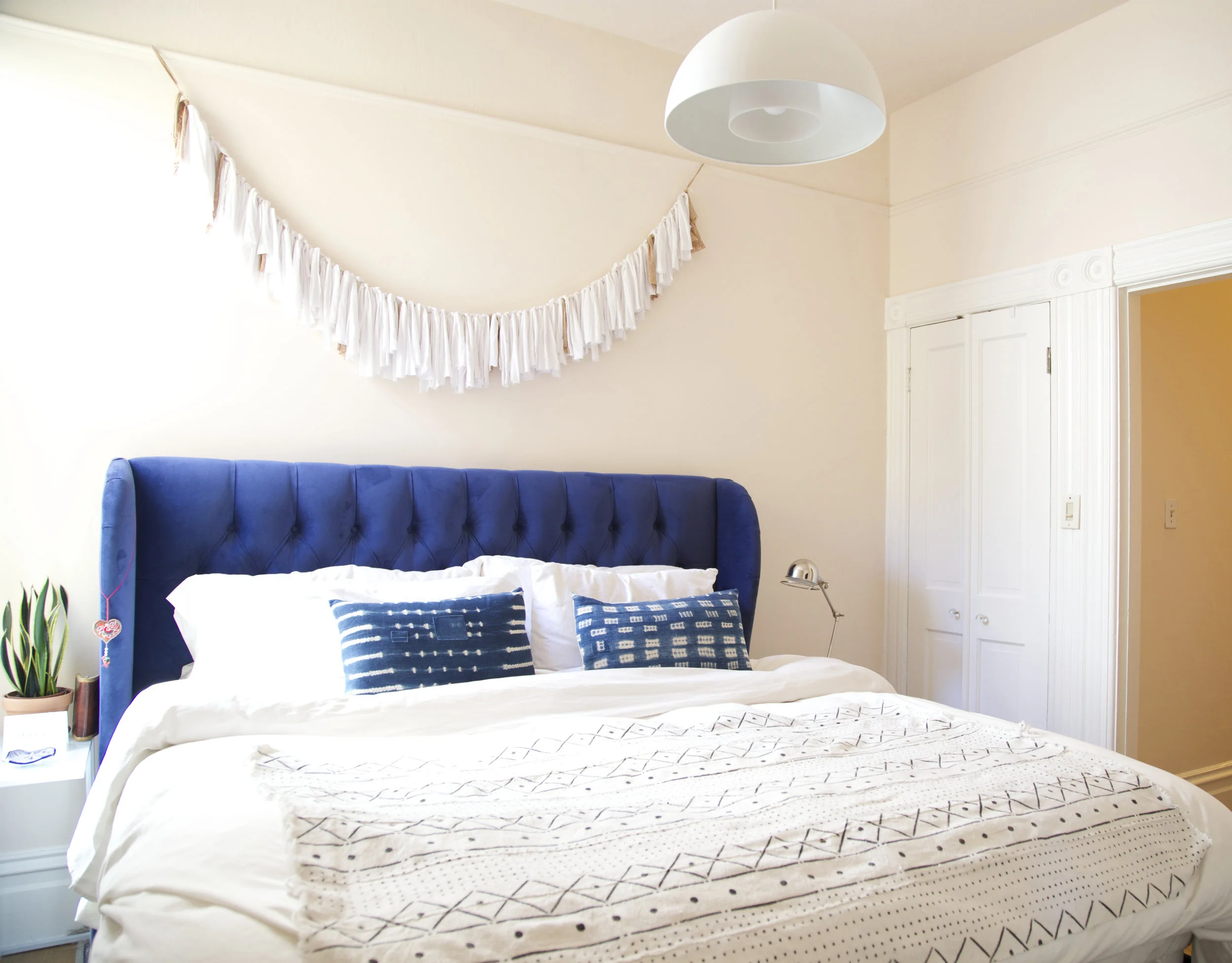 samira_gagne_bedroom_37.jpg