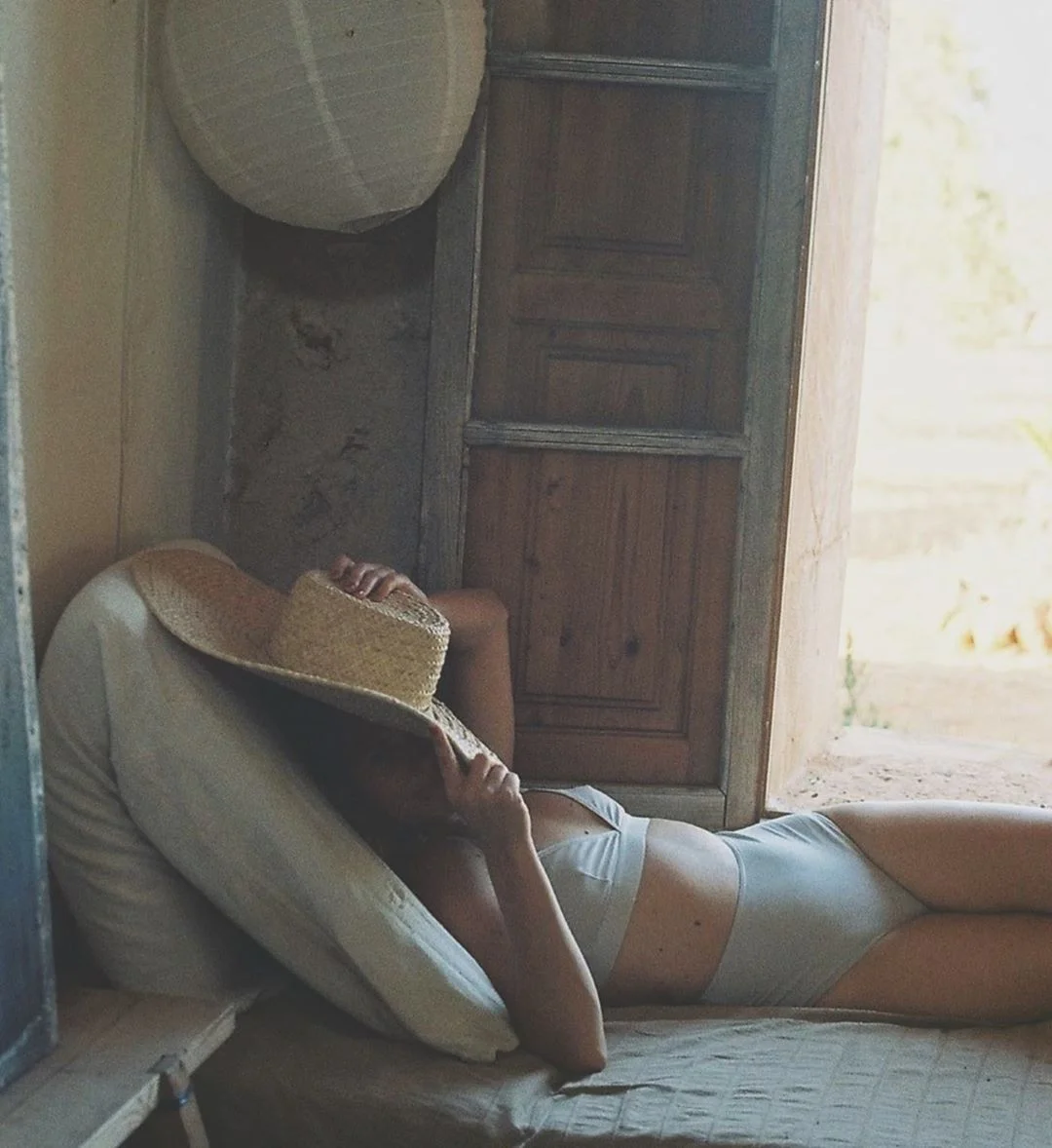 The Ten Commandments of Group Dinners, Becoming a Morning Person, and Celery Juice