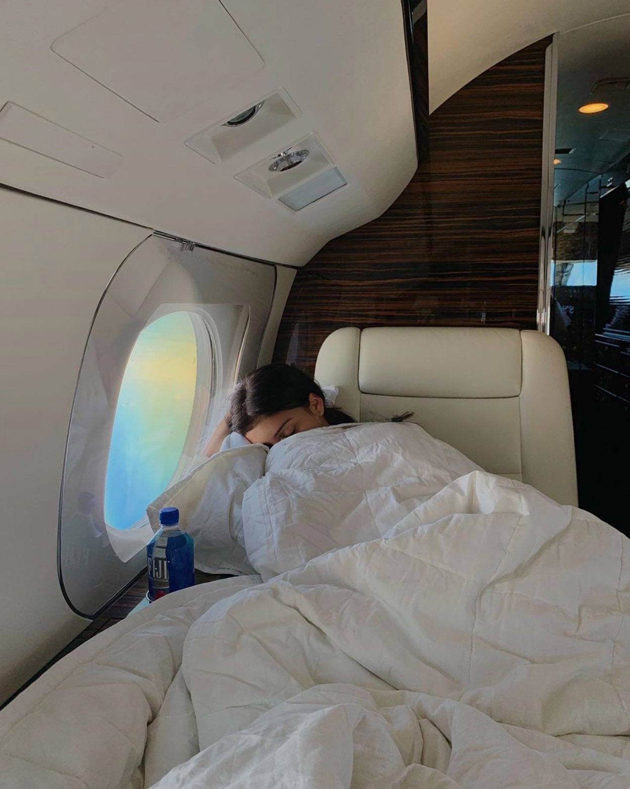 In-Flight Essentials, Splurge Purchases, Living with Your Parents, and More Listener Questions