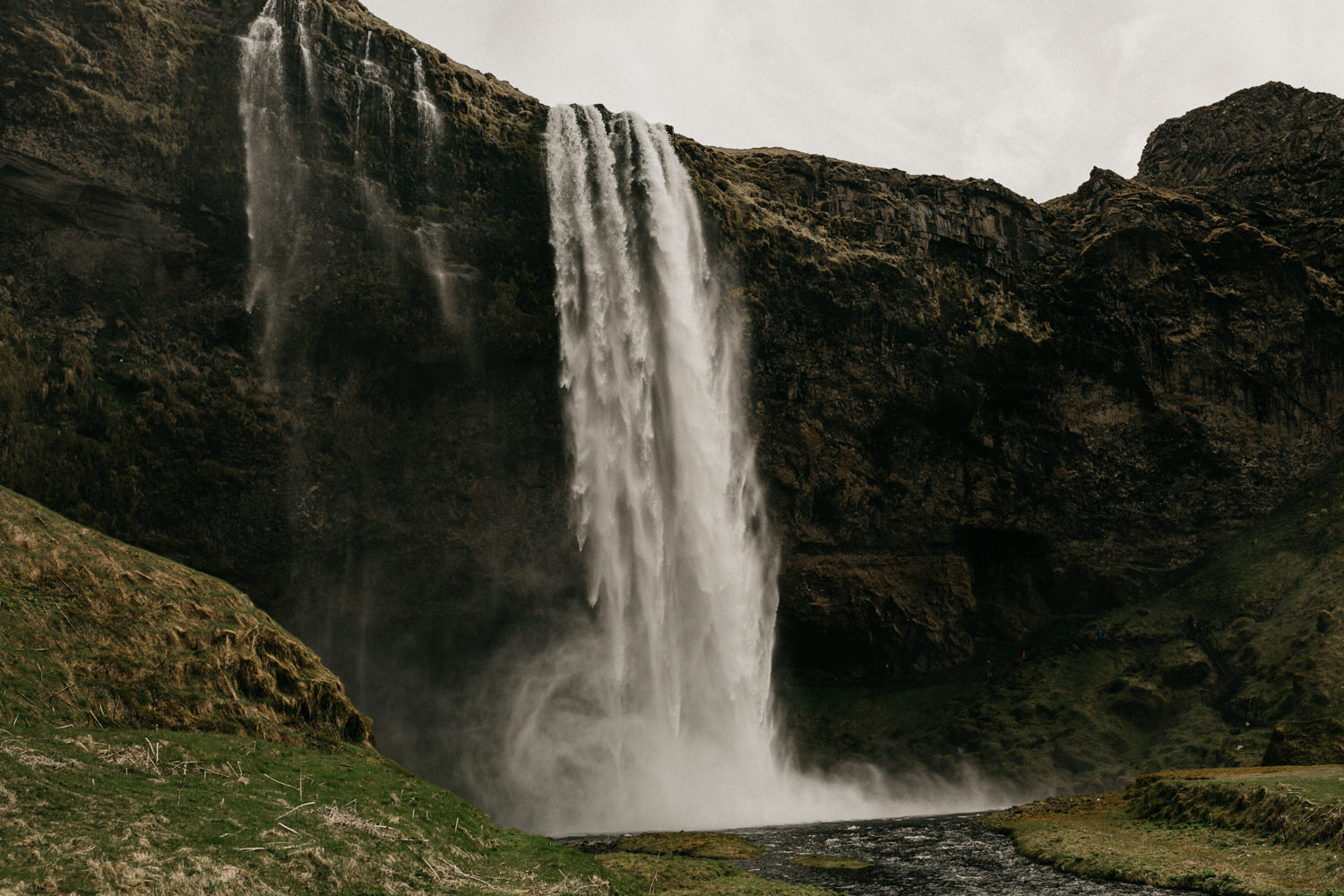 Seljalandsfoss waterfall iceland