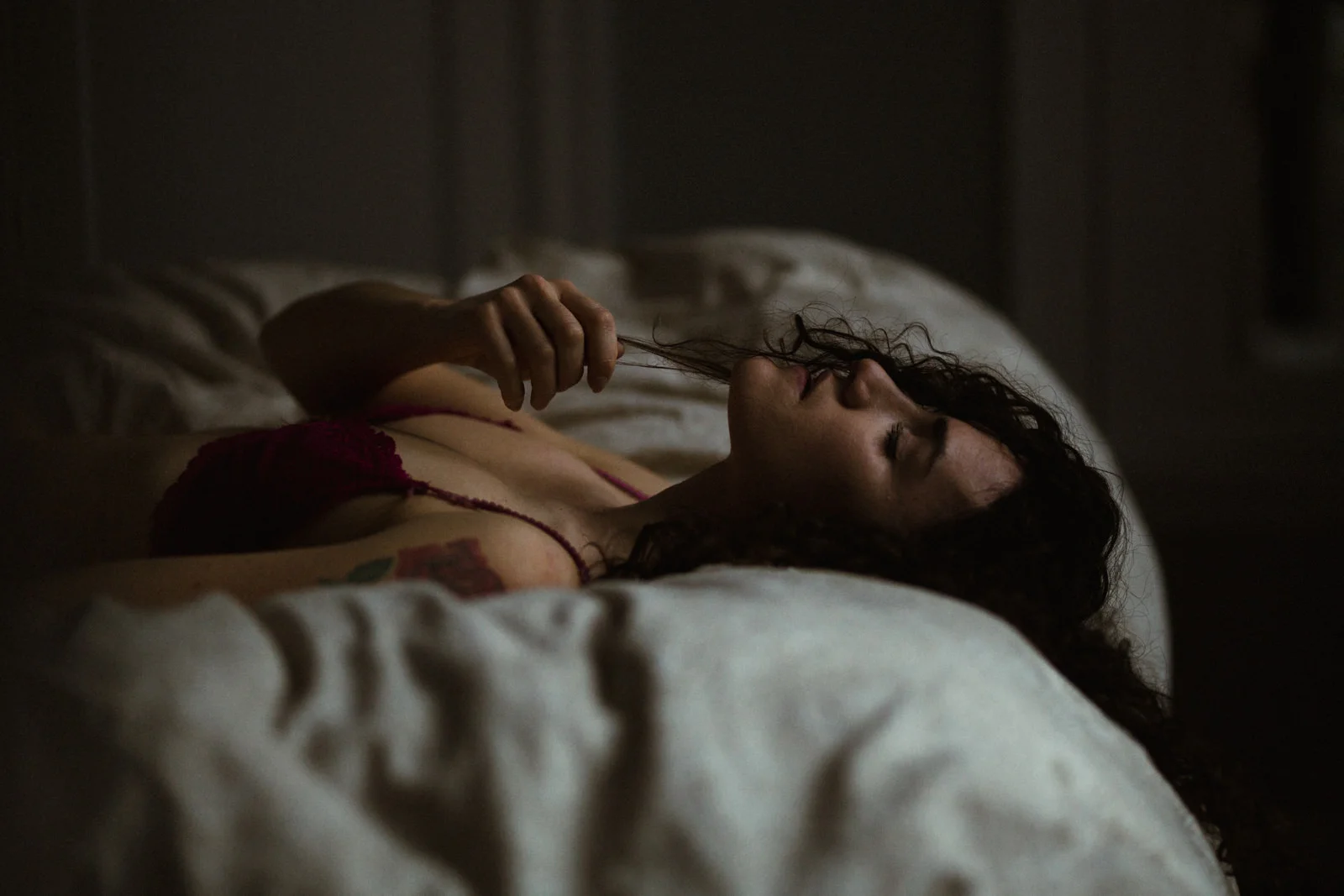 Victoria boudoir photographer intimate portraits - kim jay-8.jpg
