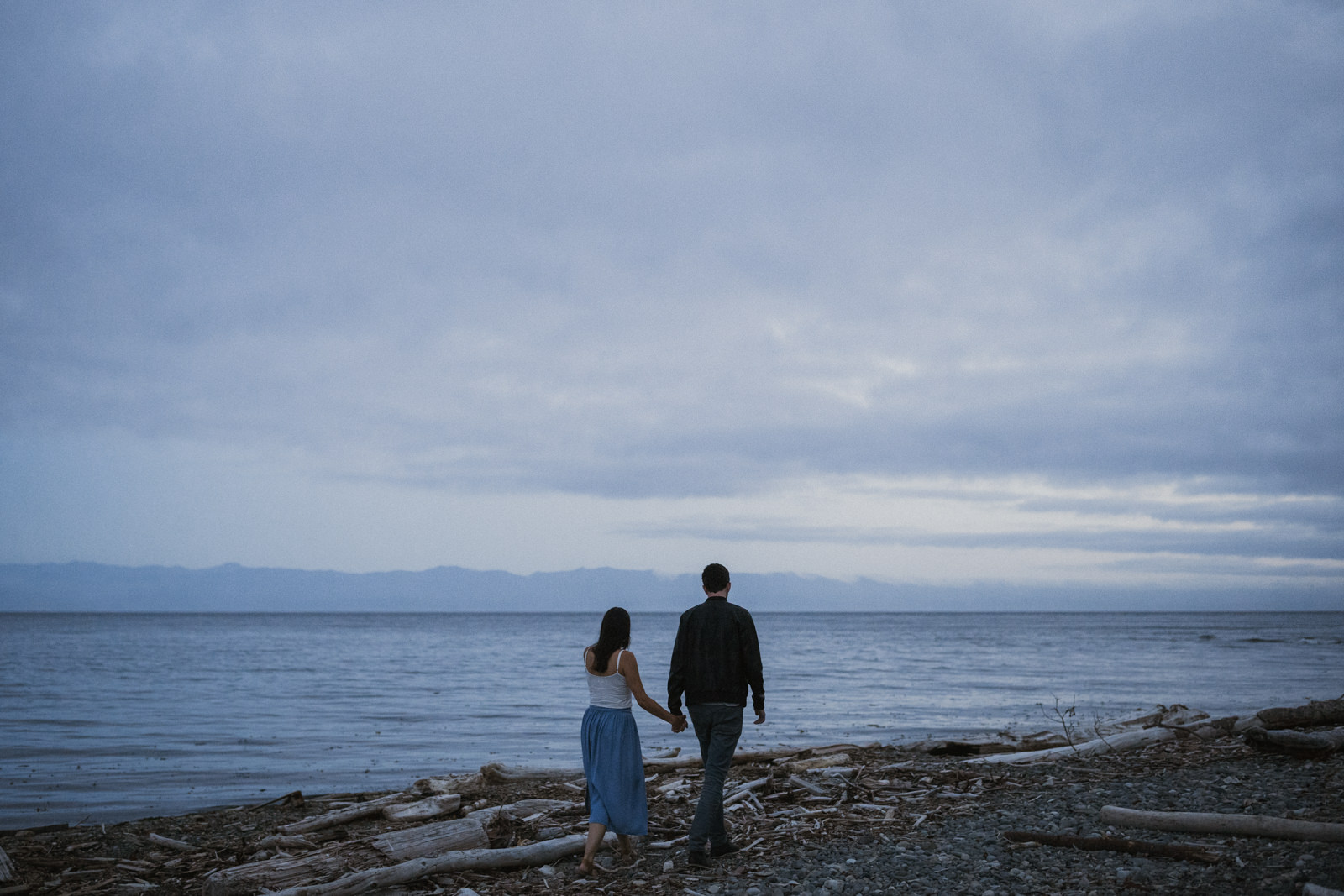 beach Blue Hour - astrophotography engagement session vancouver island-10.jpg