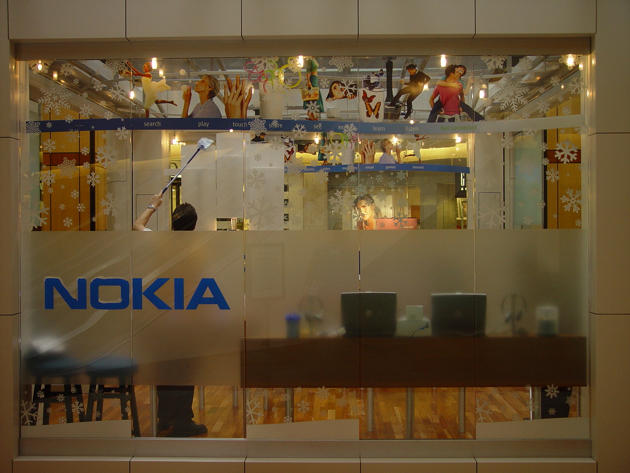 Nokia Kiosk 11-01-05 002.jpg