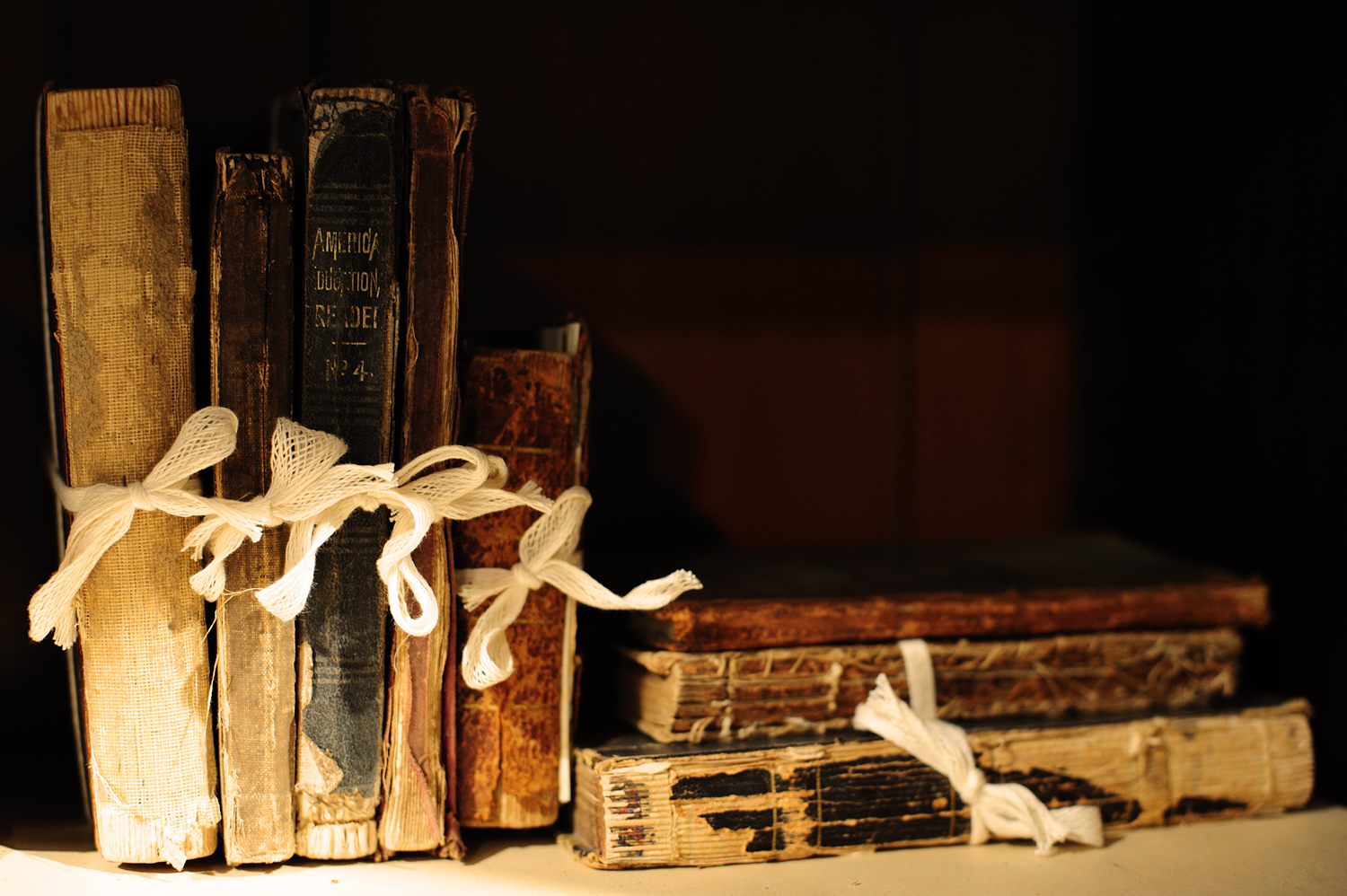 oldbooks01.jpg
