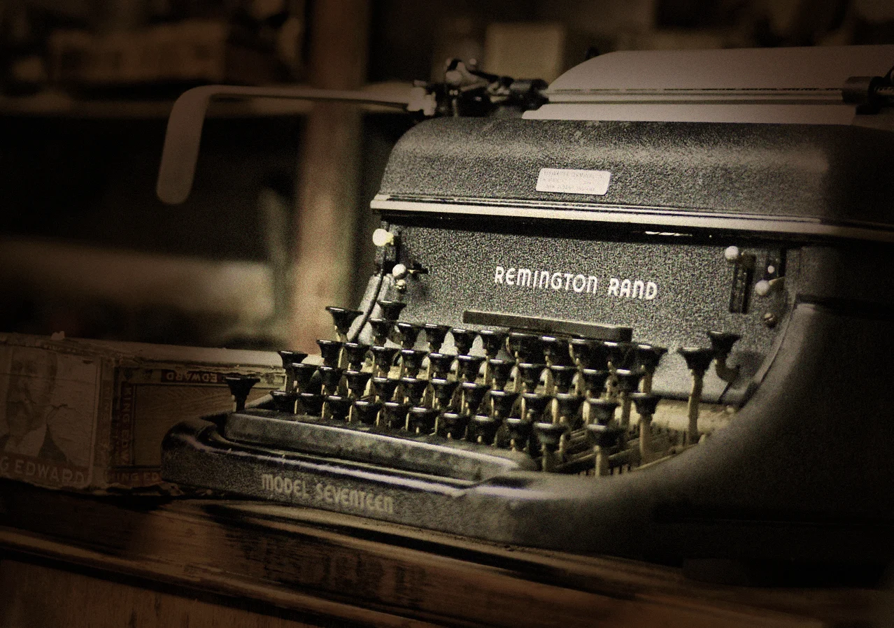typewriter.jpg