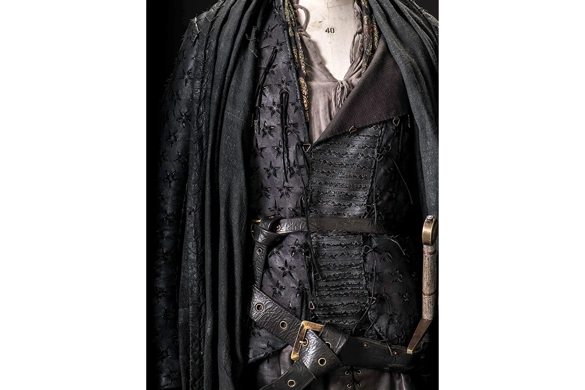 mgot_euron_costumes_01_1200x800.jpg