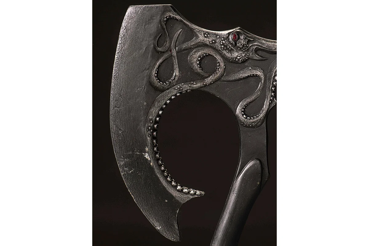 mgot_euron_costumes_06_1200x800.jpg