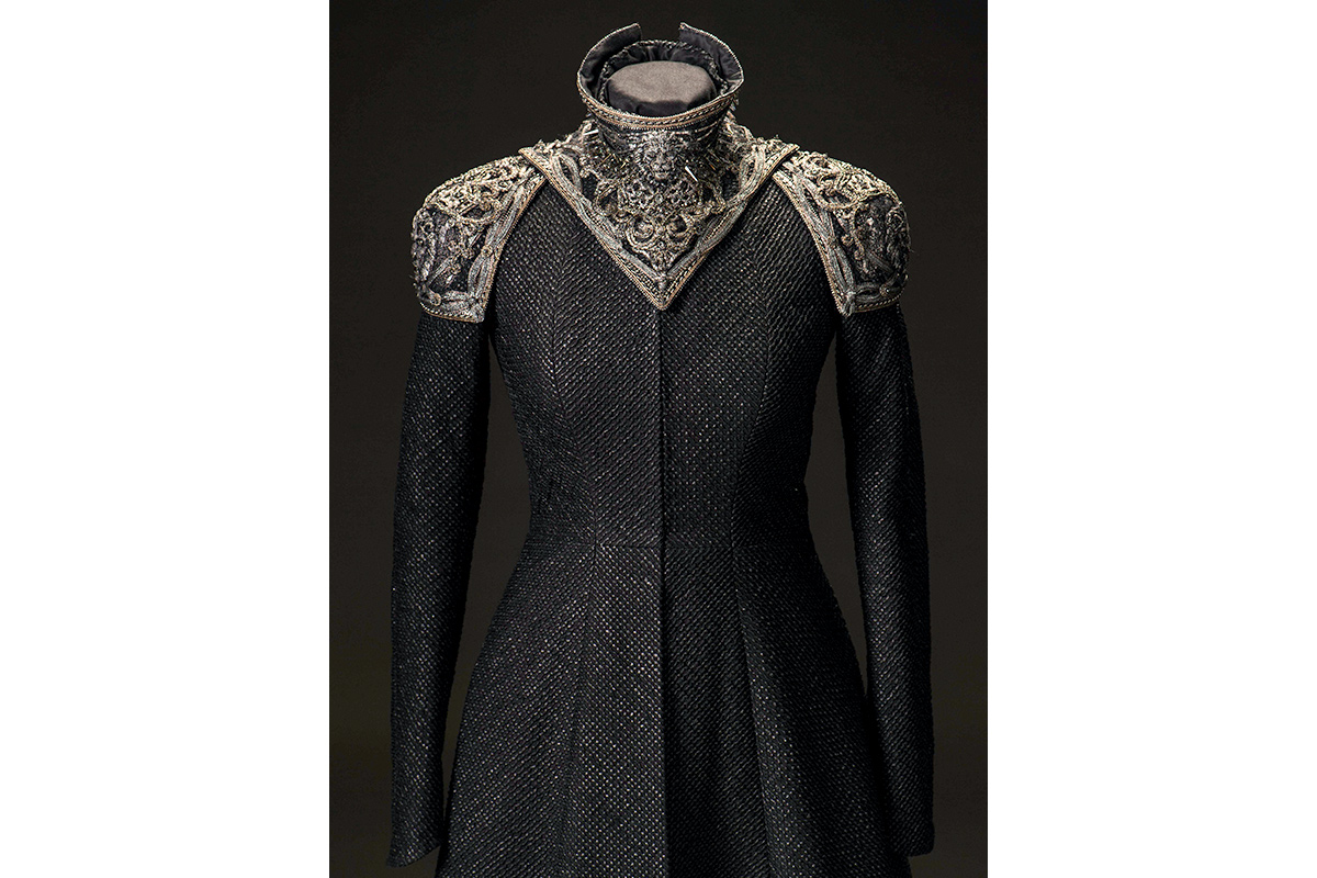 To Dress A Queen The Season 7 Costumes Of Daenerys And Cersei Making Game Of Thrones