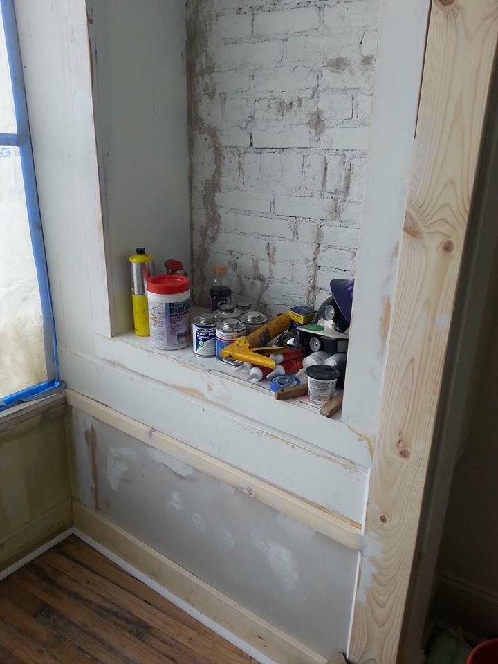 David spent many hours working on this corner. It's the front right window seating. When construction was lagging again, he would go back to work on this little corner just to be able to see some progress and stay out of the way of the crews.