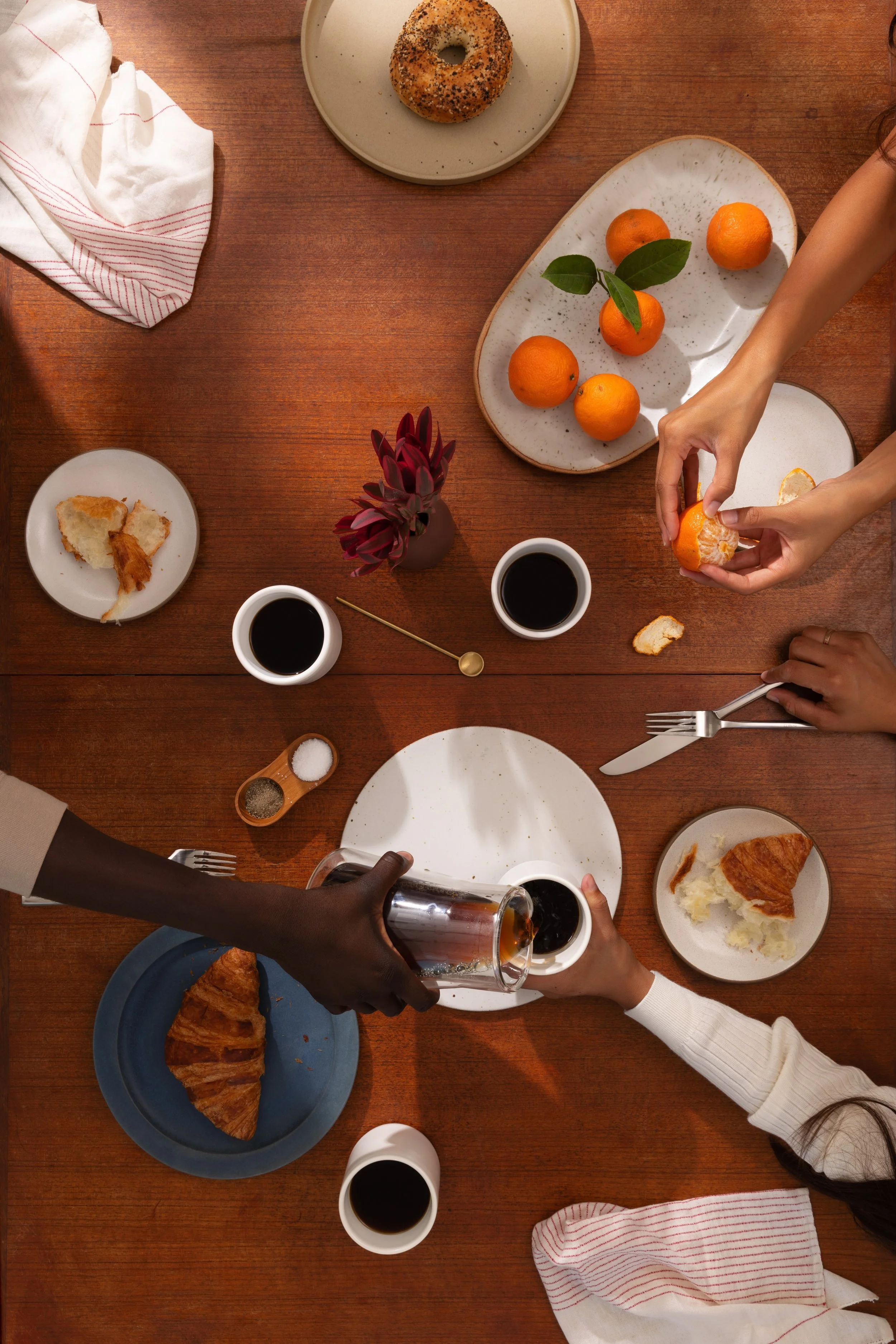 2022-8-30 fellow holiday lifestlye0317_RT_v02.jpg