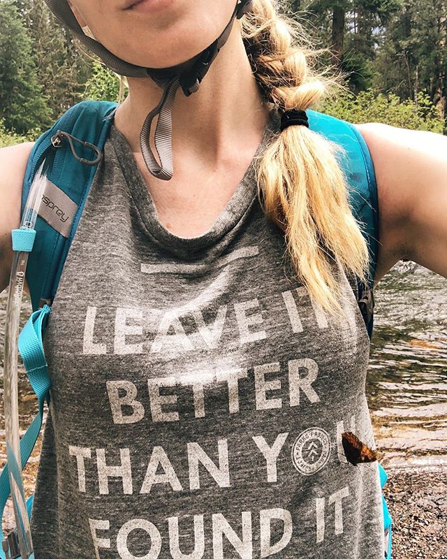 100% of butterflies in this picture agree 🙌🏼✨🦋 #leaveitbetterthanyoufoundit #leavenotrace #natureknows #bendismagic