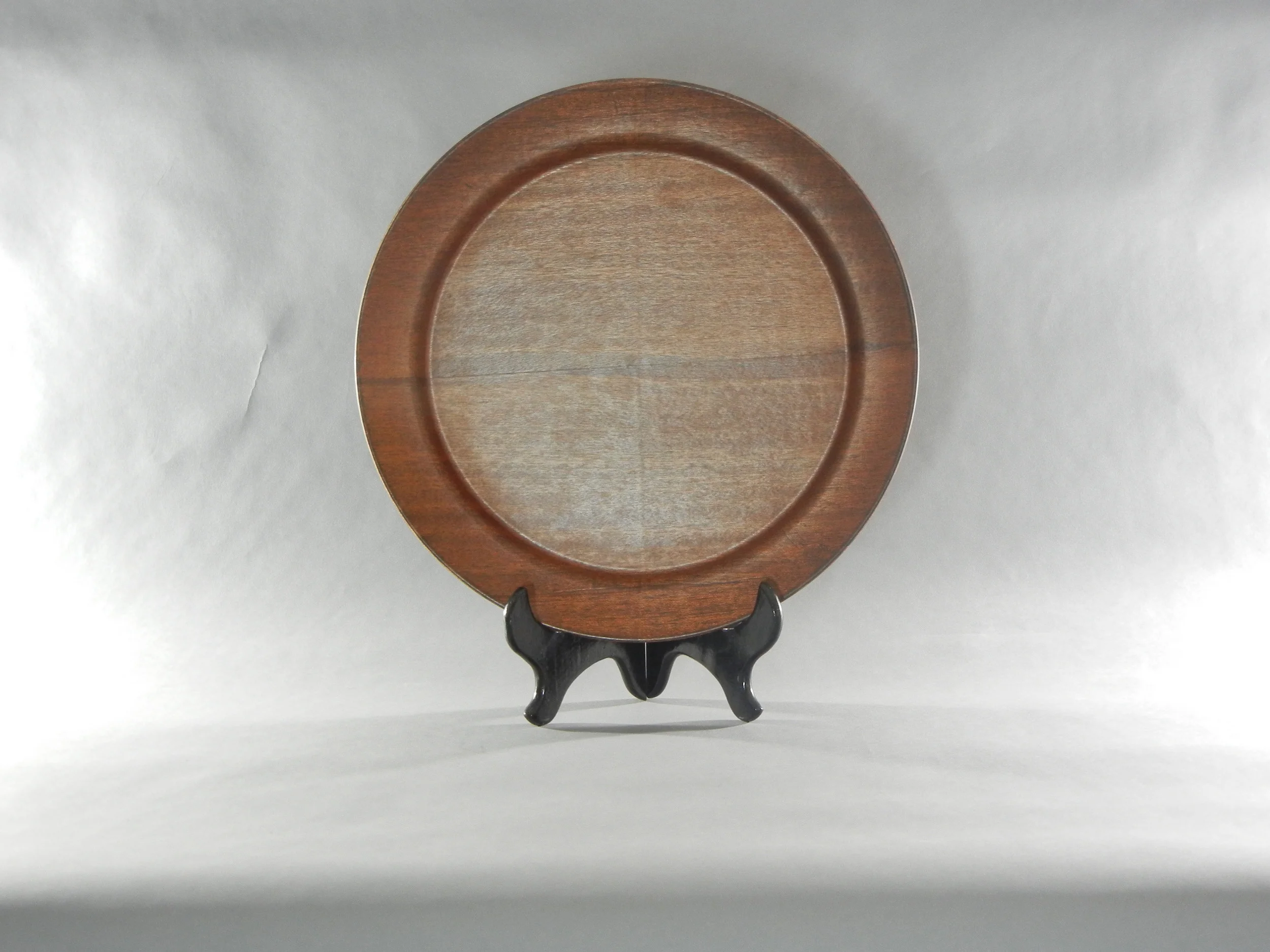 Mohogany Tray 14inch Round.JPG
