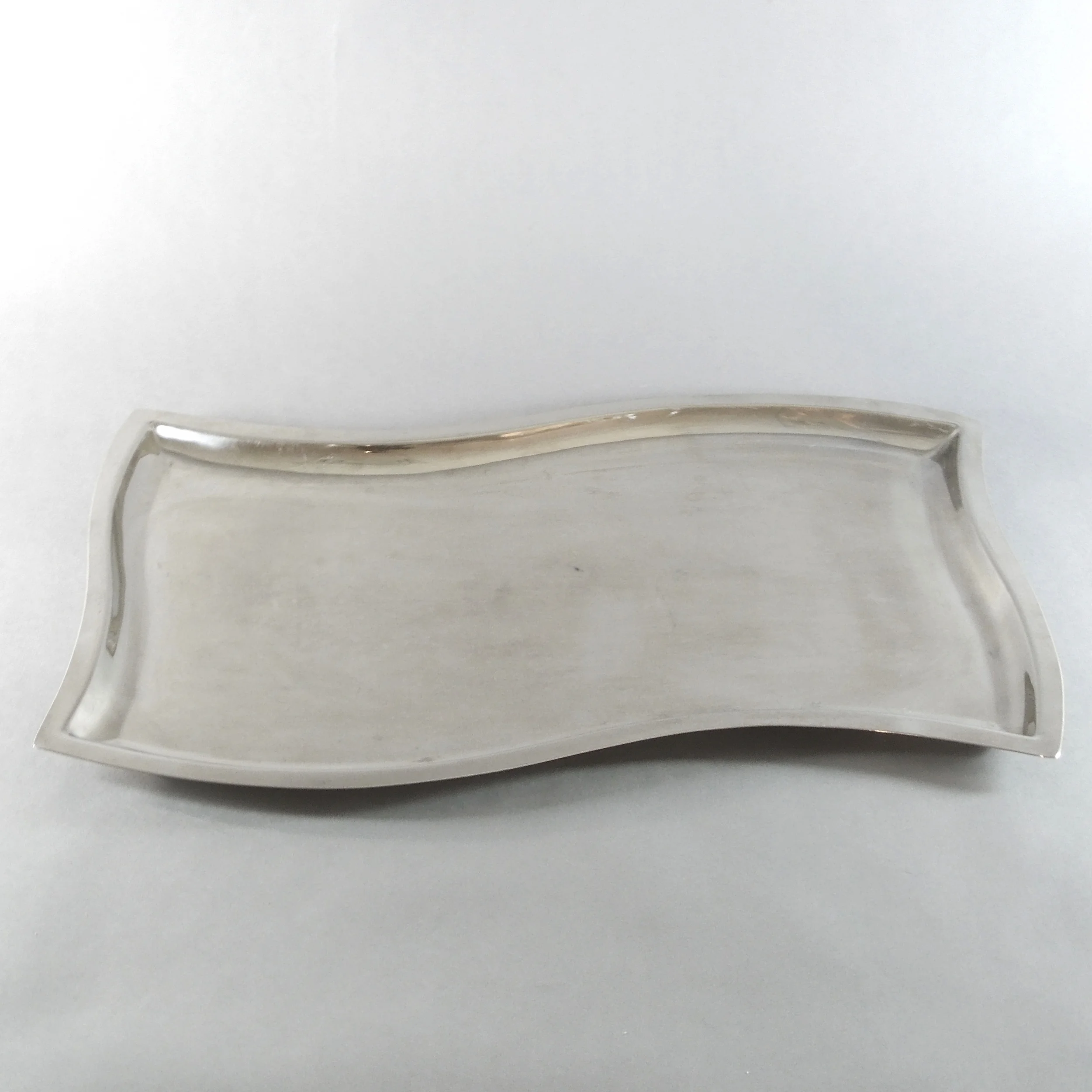 Wavy Rectangular Tray (21''x13'')