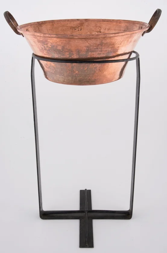 Copper Basin with Stand