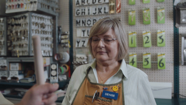 Googlepay_HardwareStore_Card_Loop02.gif