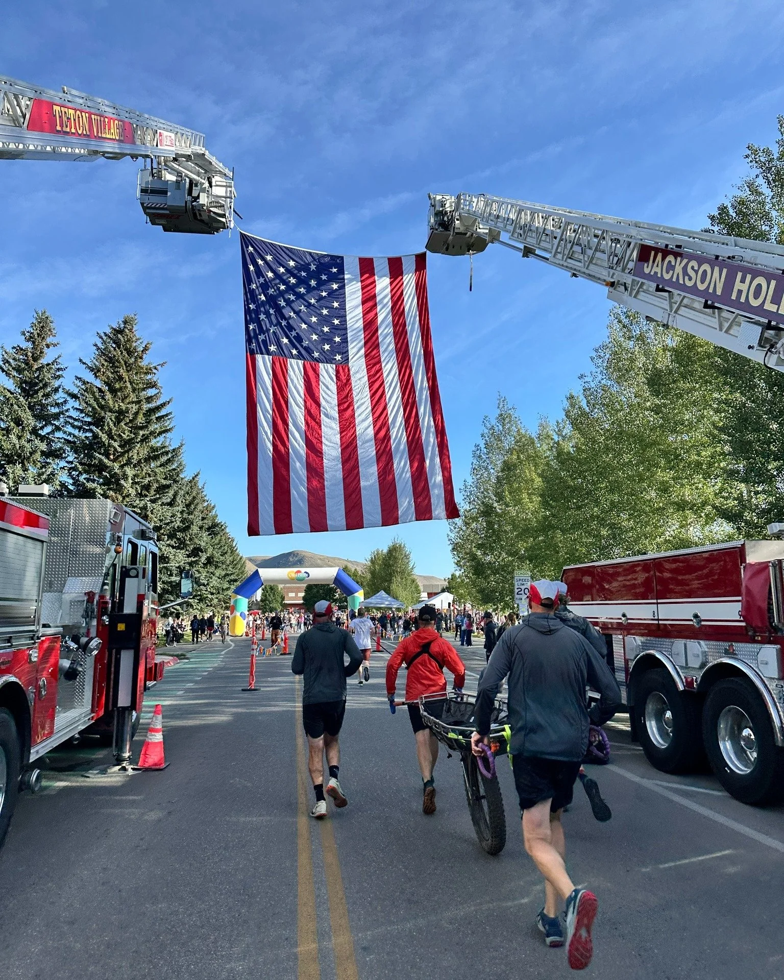 The 30th Annual Old Bill's Fun Run is in the books! What an incredible turnout!

Reminder that Old Bill's is the biggest and most important fundraiser of the year for TCSAR. If you've ever considered pitching in to support TCSAR volunteers (and any o
