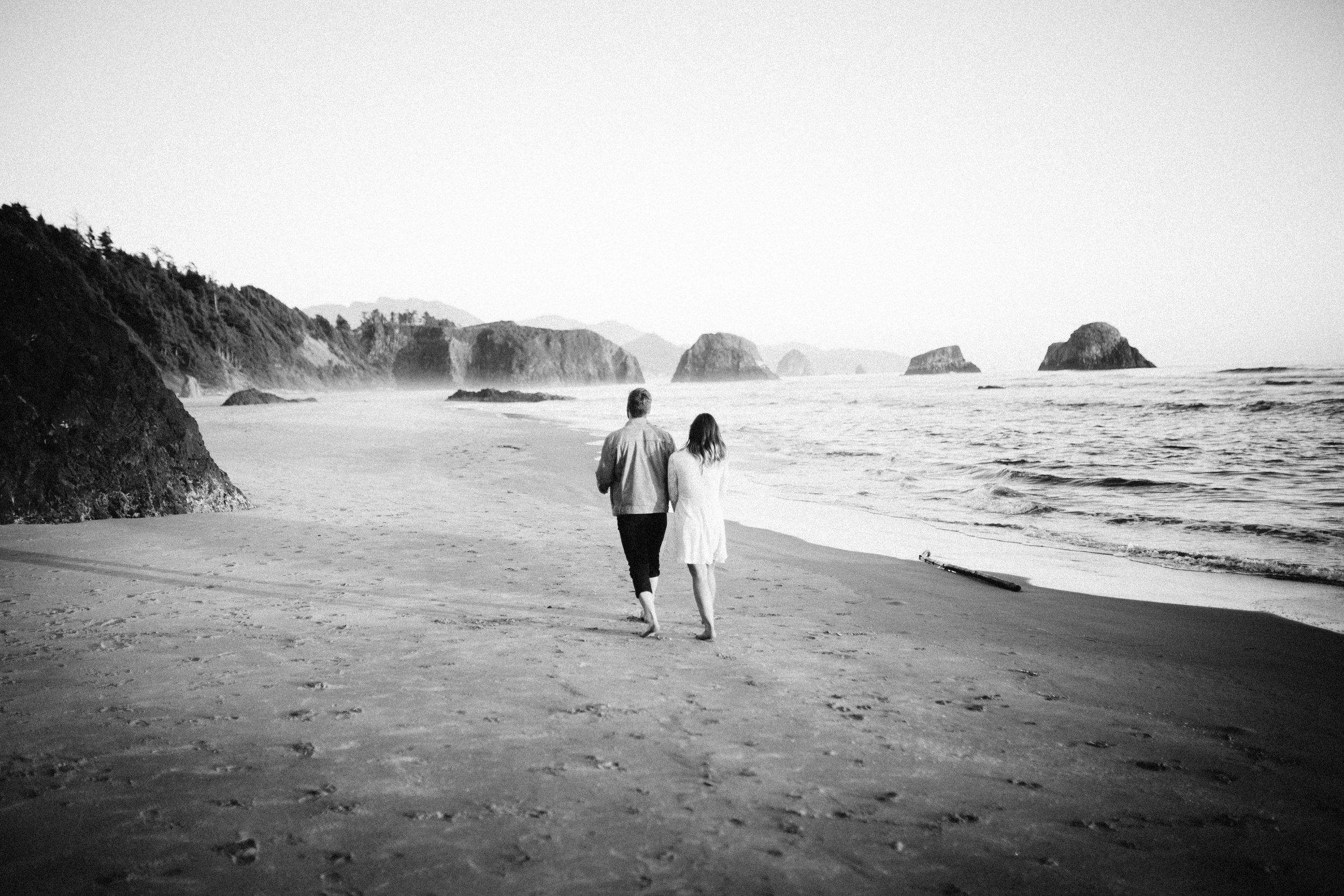 Matt & Beth -- Proposal on the Oregon Coast -- Whitney Justesen Photography-184.jpg