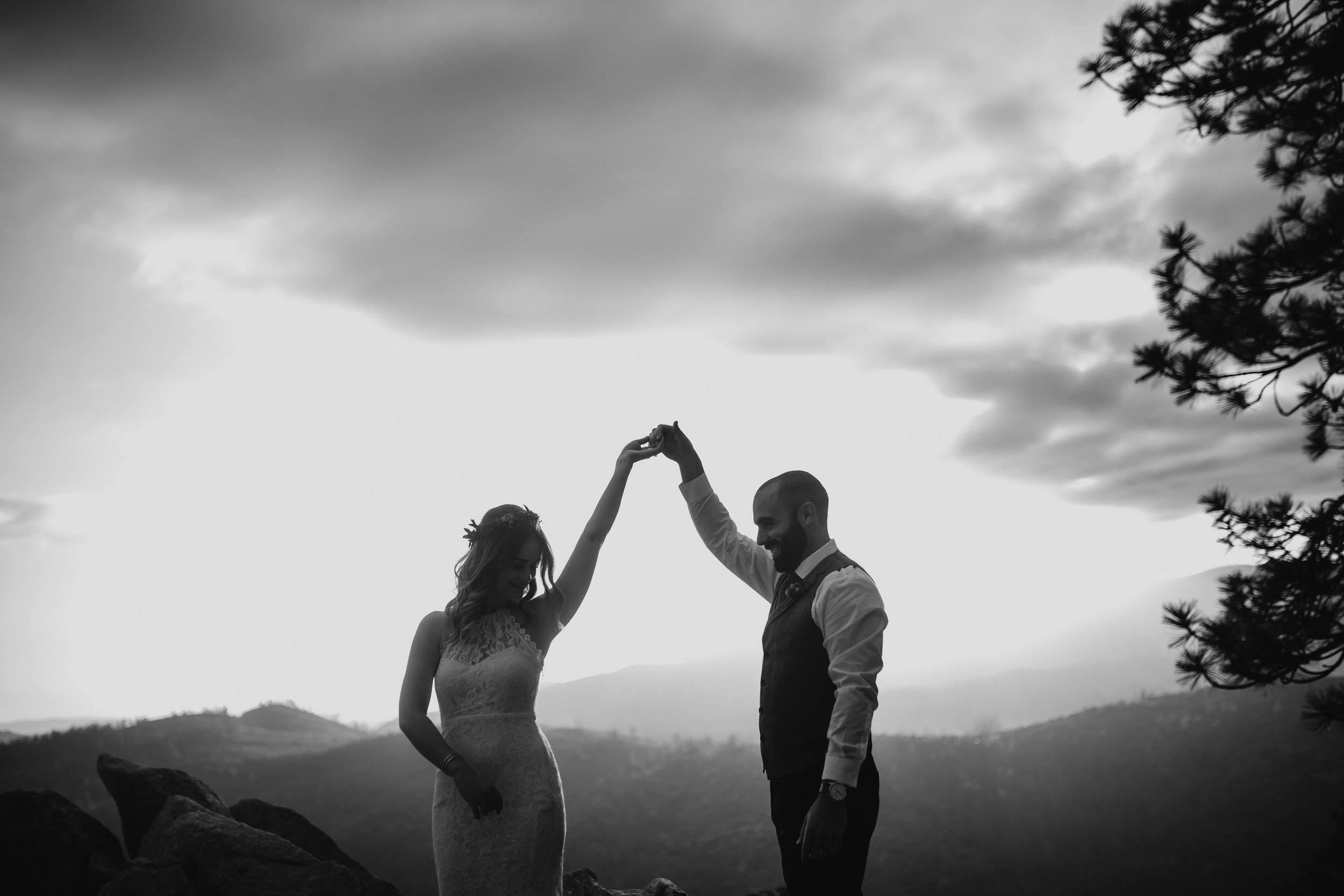 Amanda + Derek -- Intimate Yosemite Wedding -- Whitney Justesen Photography-376.jpg