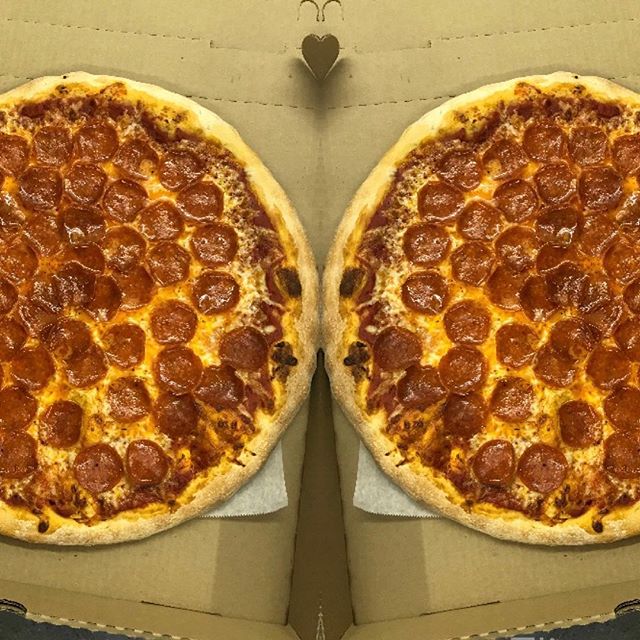 You can never have too much cheesy pepperoni pizza π #Thejunctionpizza #mtpleasantpa #eeeeeats #foodporn #π #yummy #bestpizzaintown