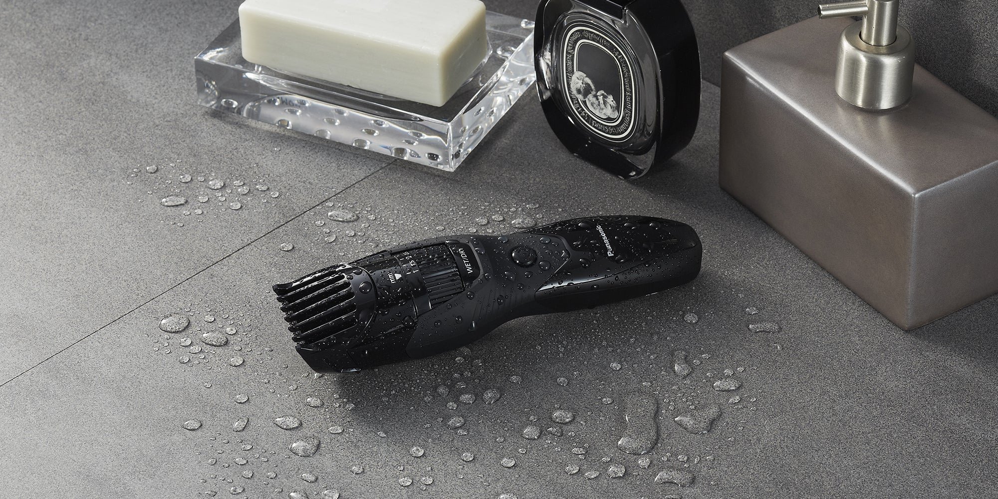 Panasonic ER GB42 K bear trimmer net the bathroom sink.