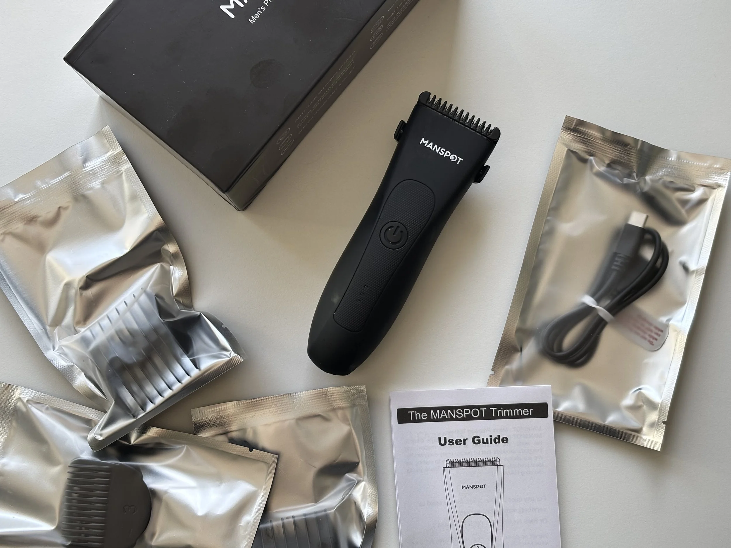 Manspot Body Trimmer inside the box