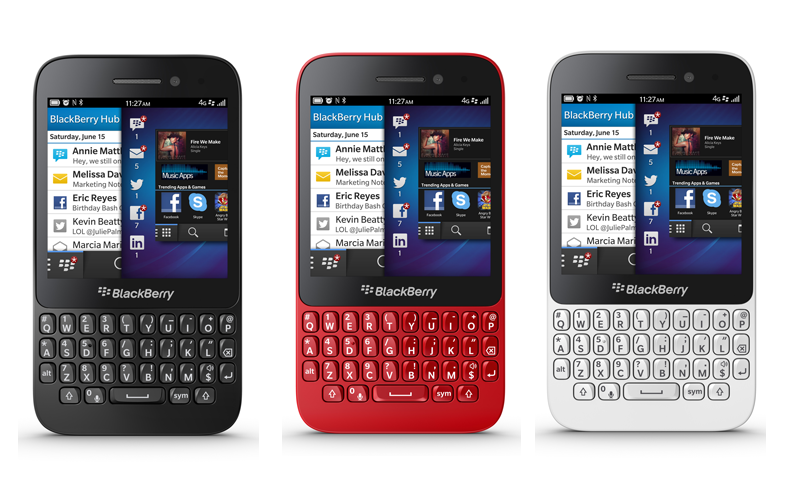 Blackberry Q5: Black-Red and White