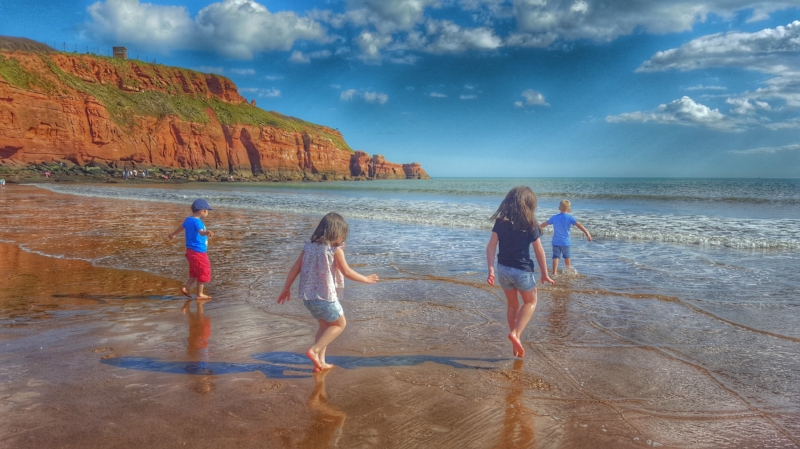 Devon Cliffs: The beach is fantastic for the children