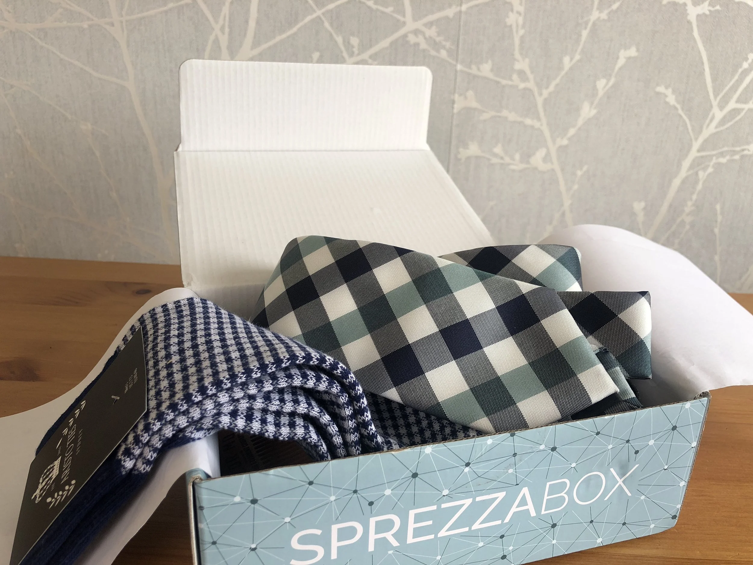 Sprezzabox. UK Review. Great subscription box for the stylish guy.