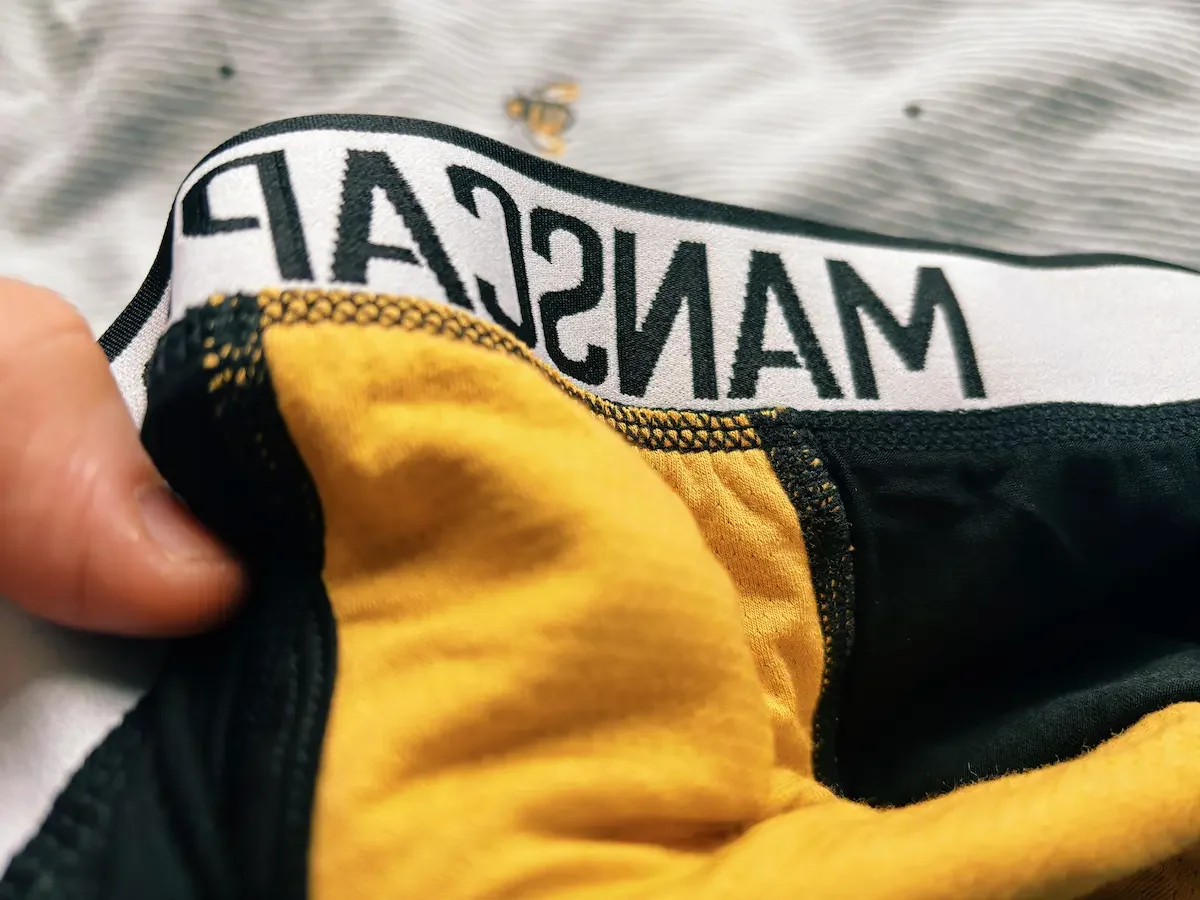 Jerome showing the Jewel Pouch of the Manscaped Boxer 2.0