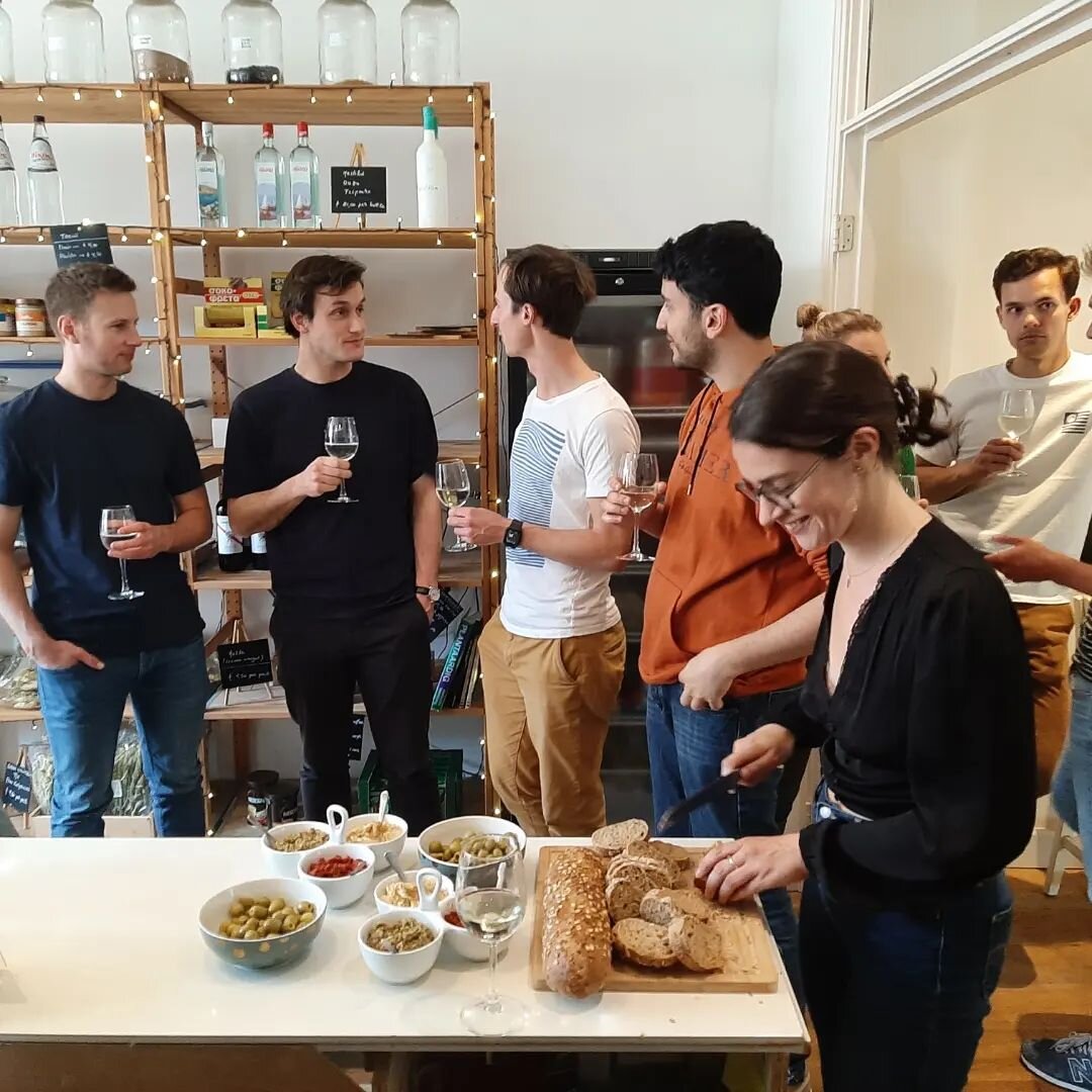 A wonderful team from @picnic had a cooking workshop at Olivity tonight, and it was fun and enjoyable and delicious. 
Thank you, lovely people, it was a real pleasure to cook with you!

Would you like to organize a cooking workshop with your colleagu