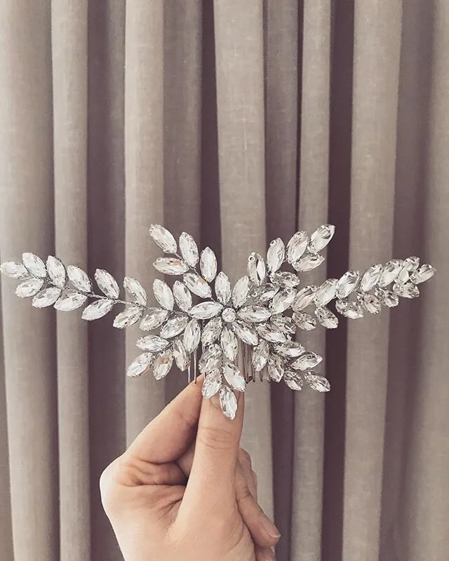 Cuando volvamos a la normalidad... Qui&eacute;n se anima a una pieza mega importante? &hearts;️&hearts;️
.
.
.
#casamiento #boda #novia #novias #tocado #tocados #tocadodenovia #accesorios #hechoamano #noviasargentinas #wedding #bride #bridal #bridalh