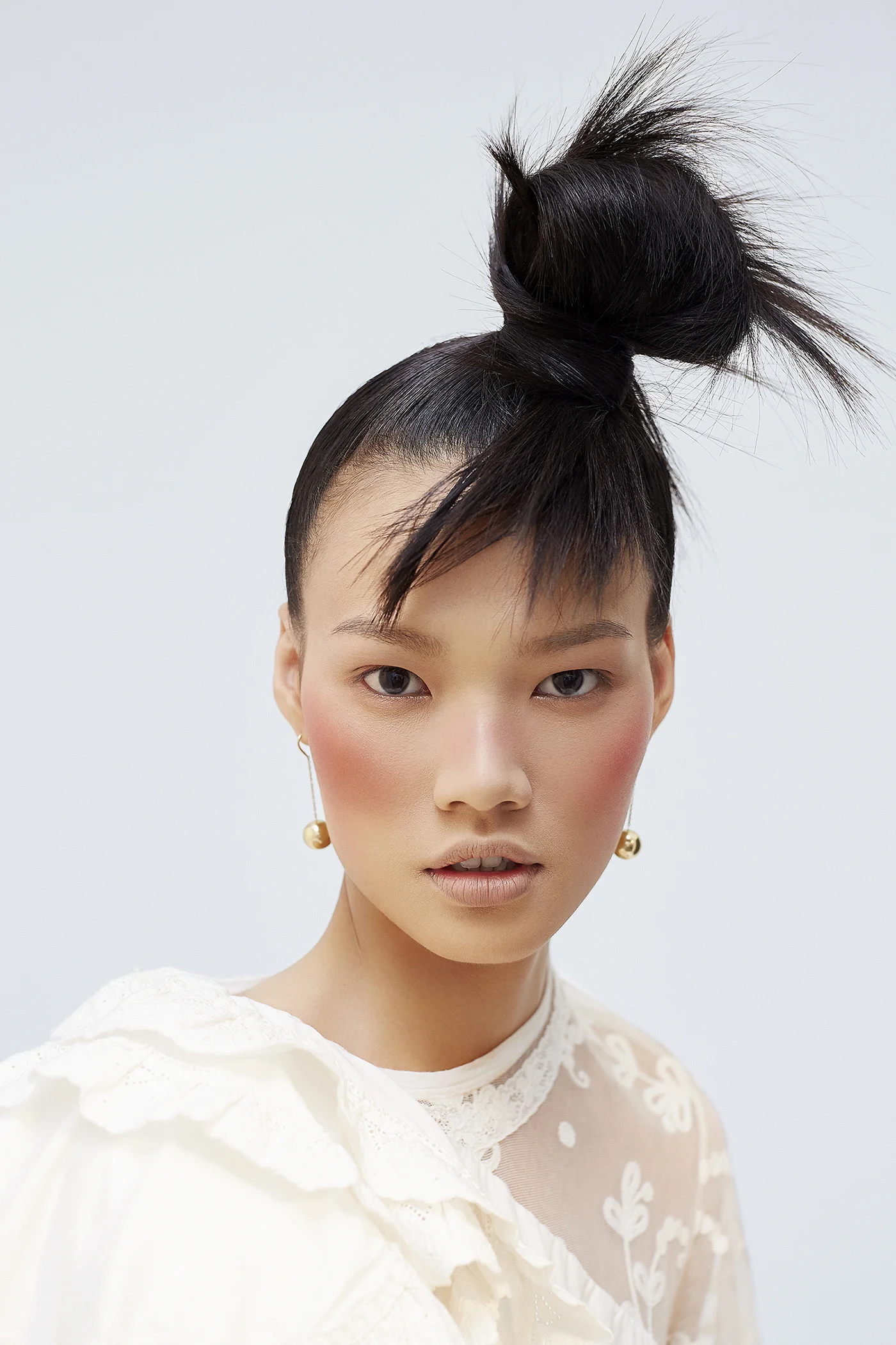 201708 GRAZIA Model Look1.jpg