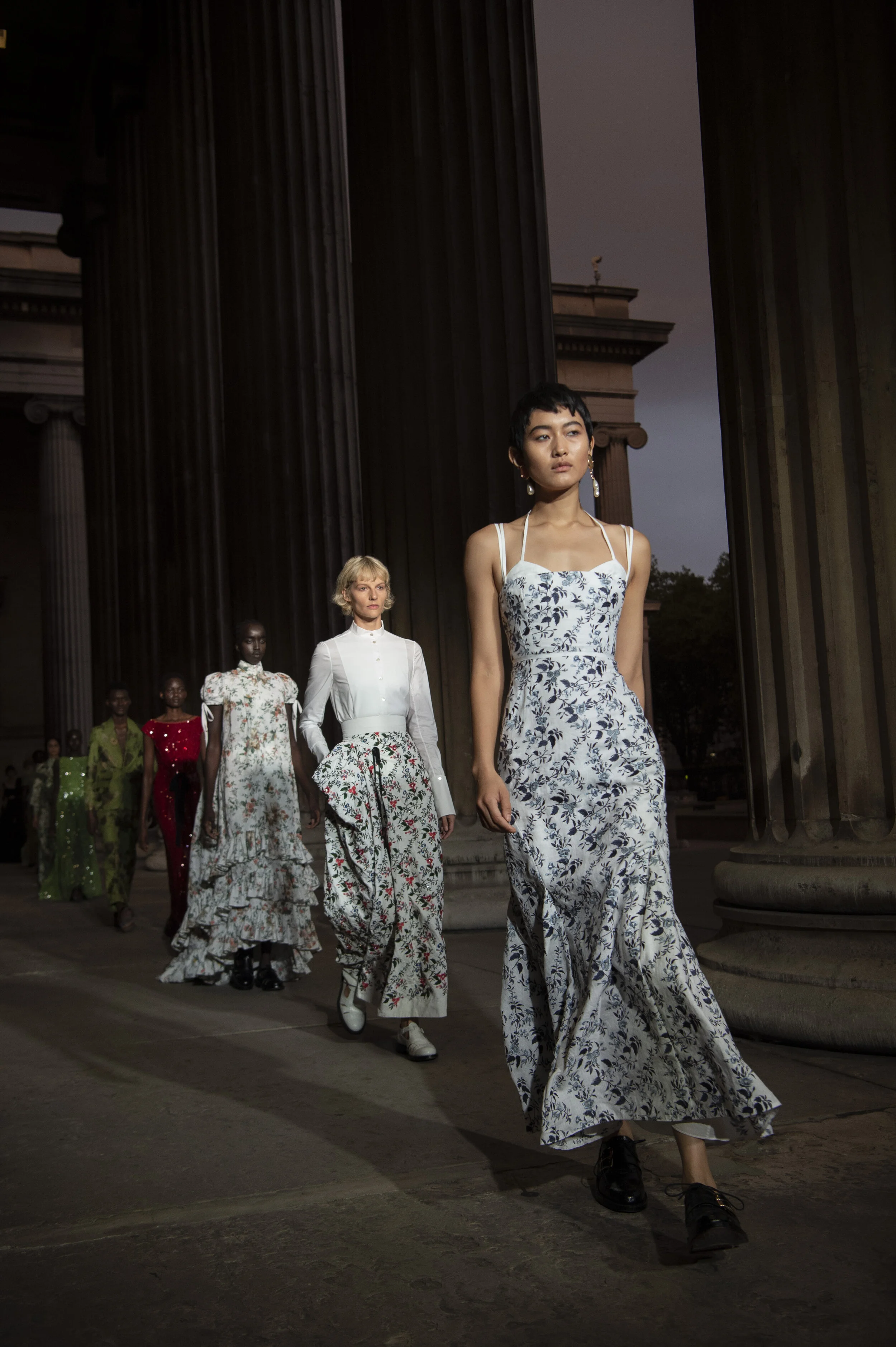 ErdemSS22-CAtwalkAlt-077.JPG