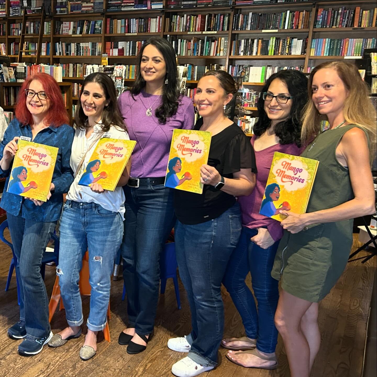 🥭Celebrating MANGO MEMORIES, part 2🥭

Ah, the joys of signing books!😊🥰It really takes a whole village to get a book out there. Big thanks to the #kidlit community, to my local writer friends, and to my critique partners who&rsquo;ve been my const